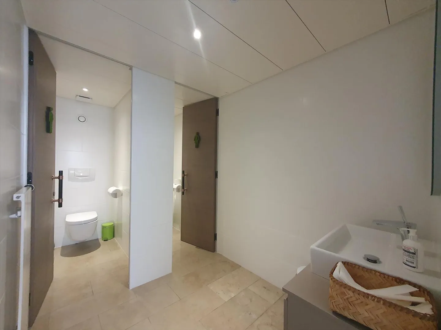 Superficie professionale di 401 m2 - Foto 13 di 13