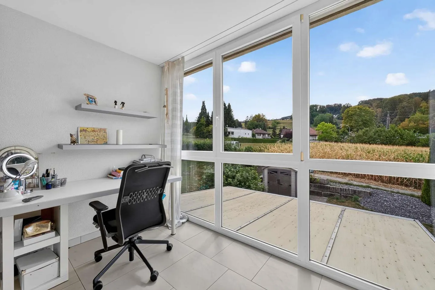 Charmante maison individuelle de 5 pièces avec oasis de jardin ensoleillée et de nombreuses possibilités - Photo 12 sur 20