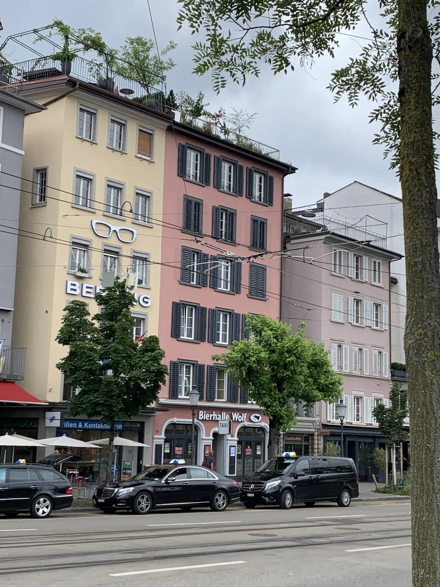 Charmante appartement de 2,5 pièces dans un emplacement central à Niederdorf - Photo 1 sur 11