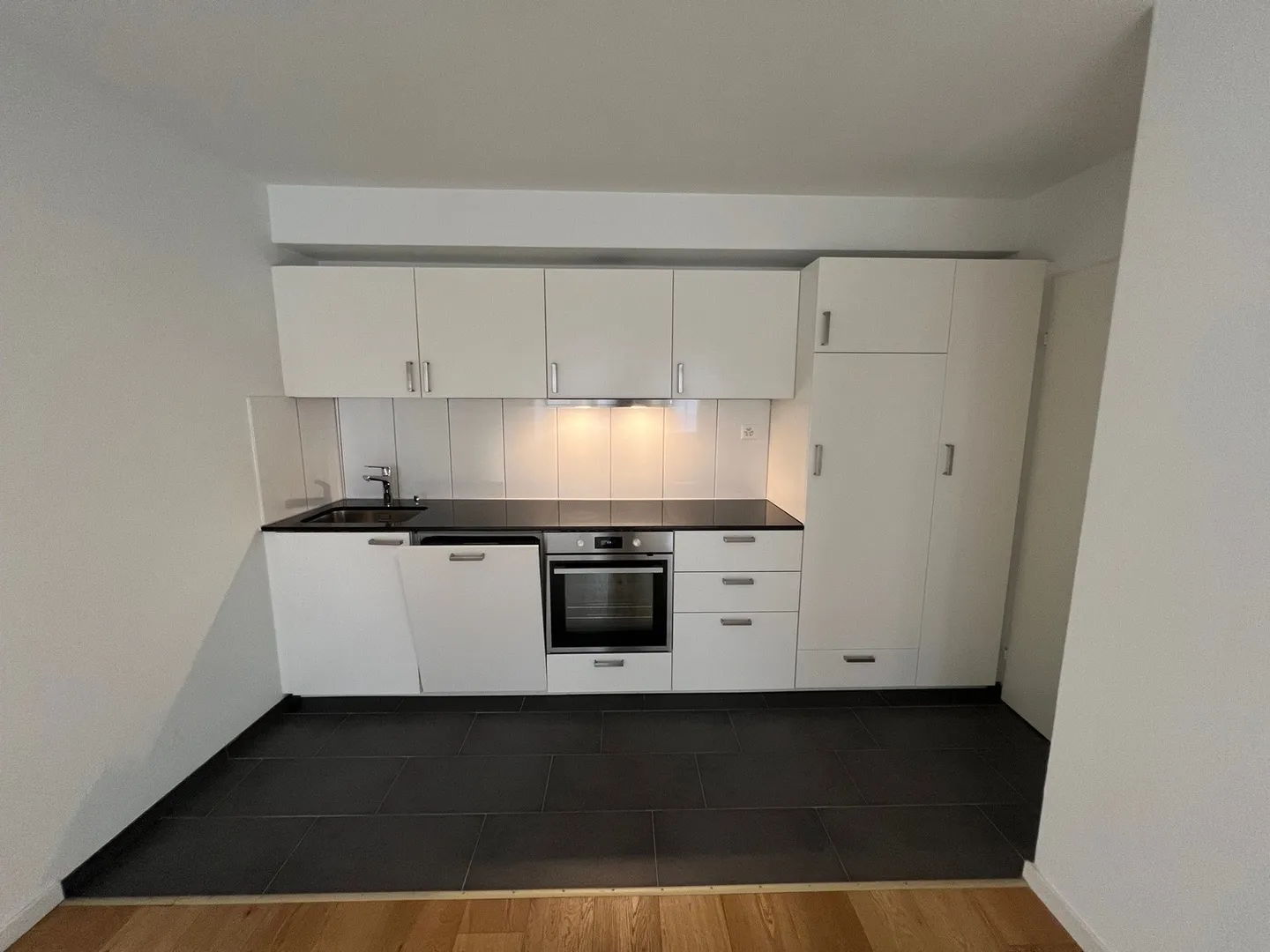 Charmante appartement de 2,5 pièces dans un emplacement central à Niederdorf - Photo 9 sur 11