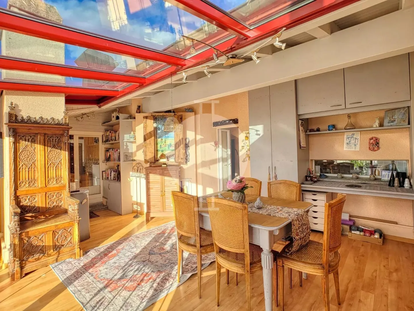 Magnifique attique avec terrasse - Photo 3 sur 12