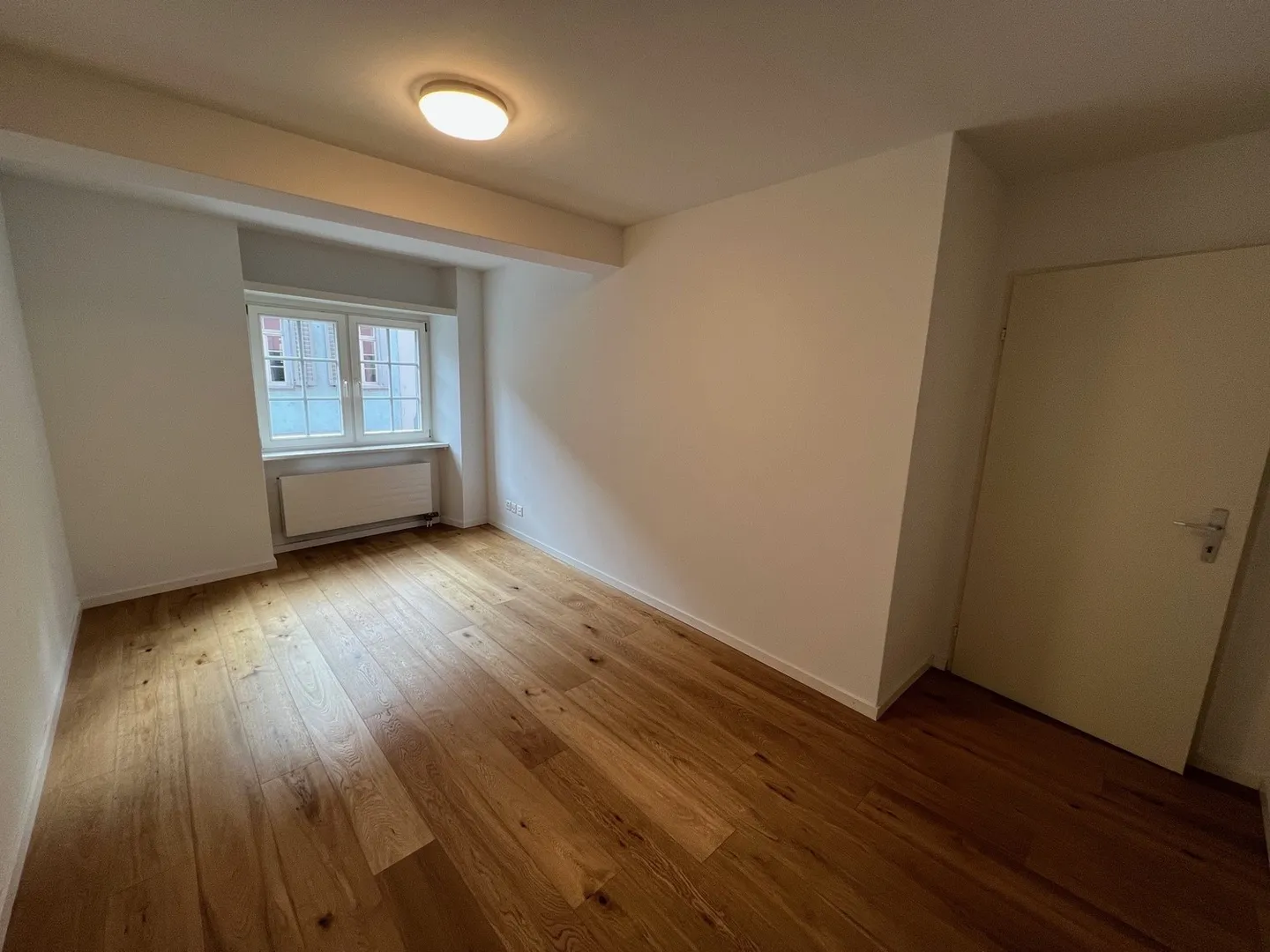 Charmante appartement de 2,5 pièces dans un emplacement central à Niederdorf - Photo 10 sur 11