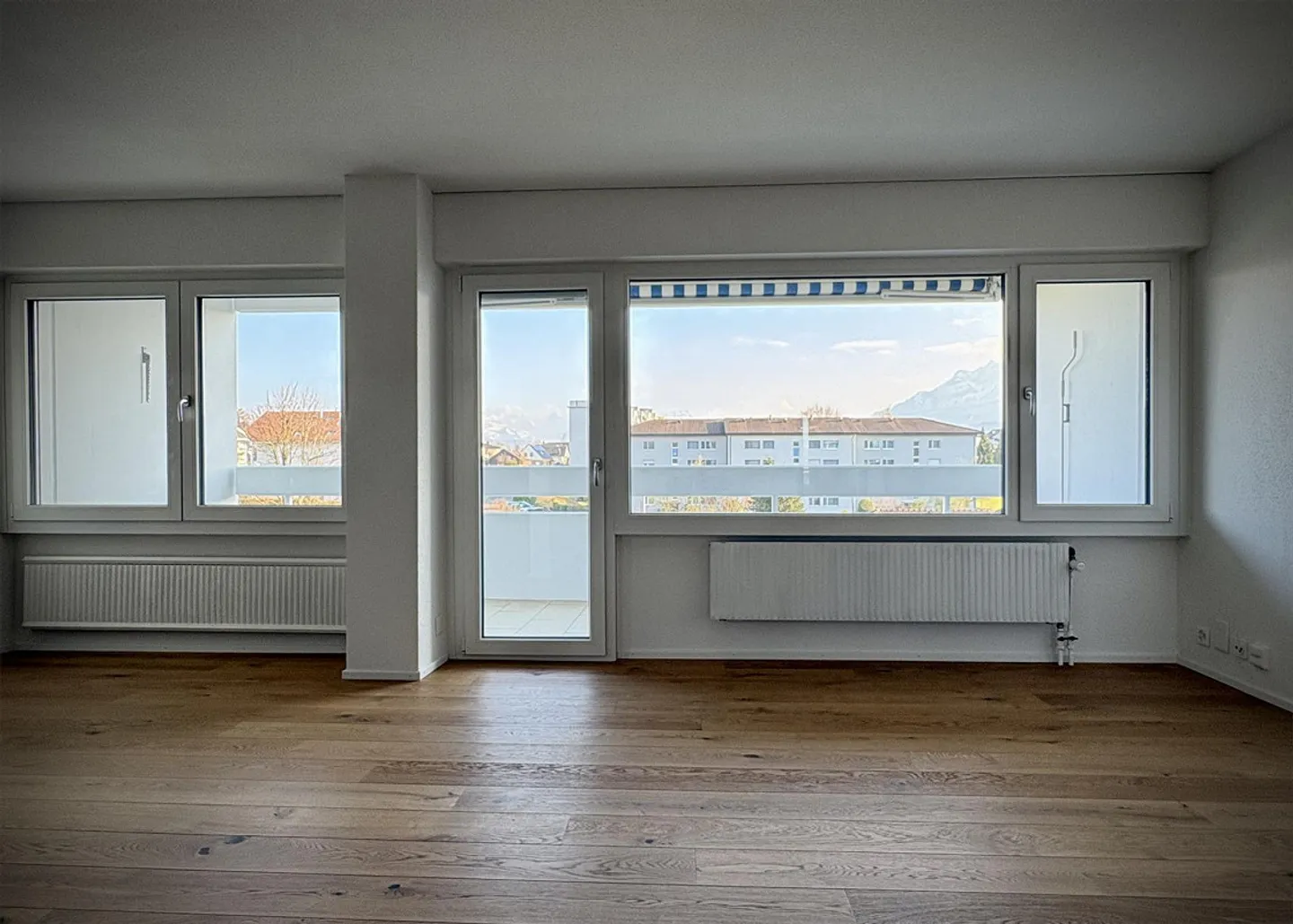 Appartement moderne de 4,5 pièces avec balcon et garage à Emmenbrücke - Photo 11 sur 17