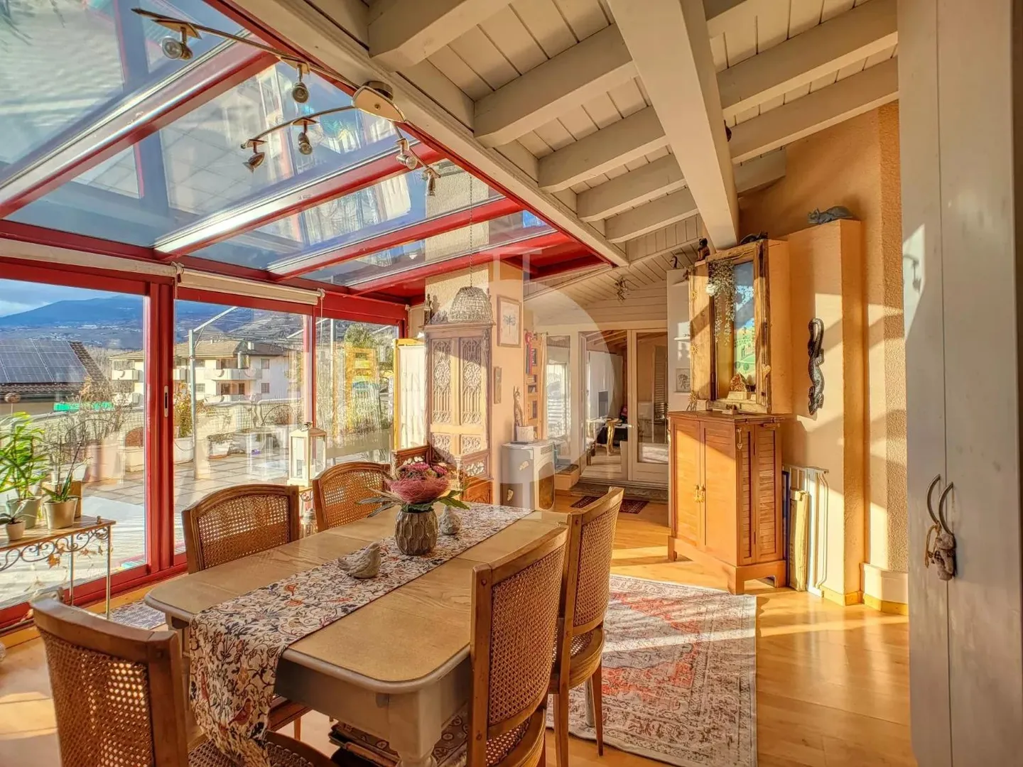 Magnifique attique avec terrasse - Photo 2 sur 12