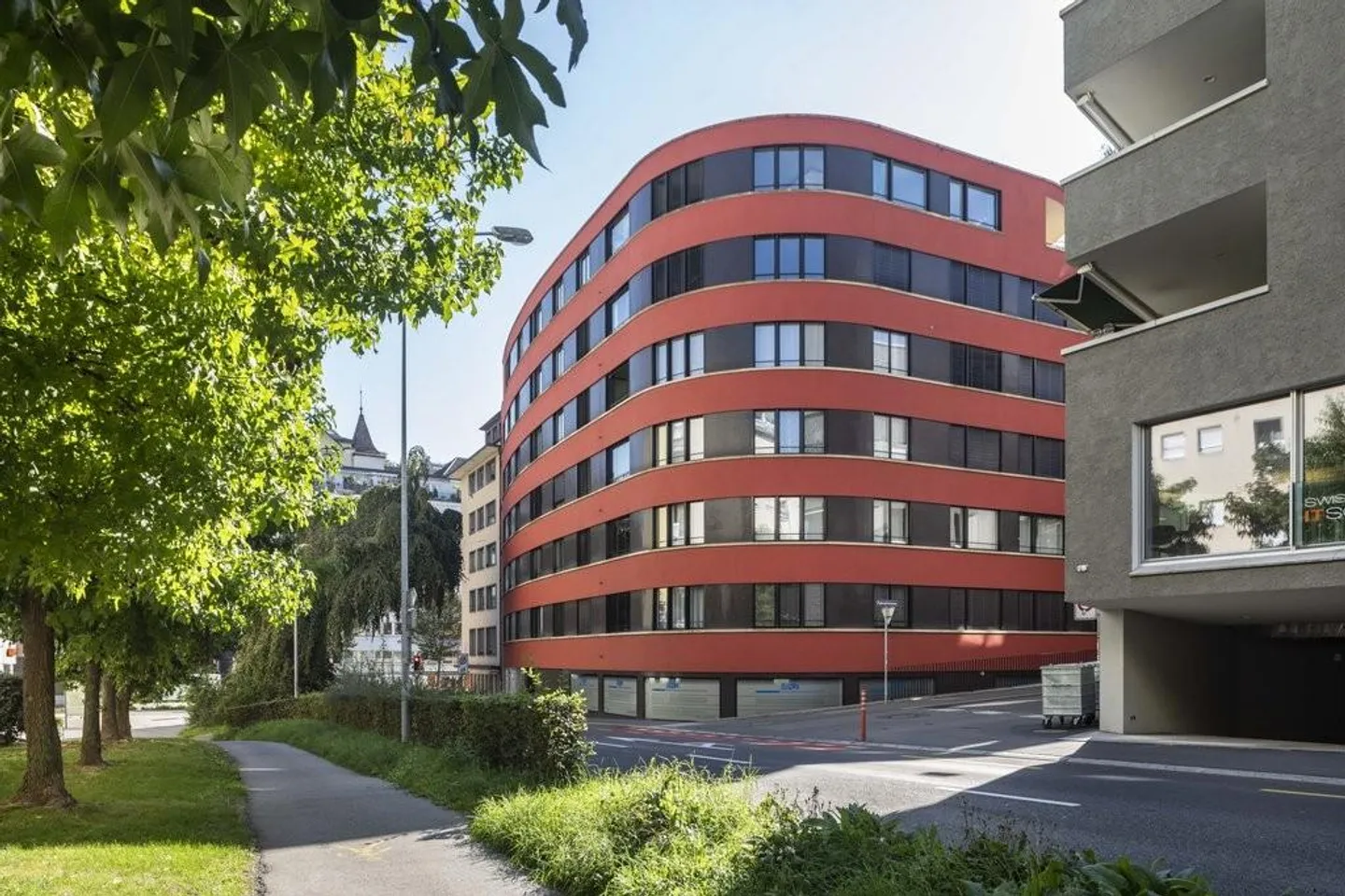 Posti auto in affitto - Foto 2 di 3