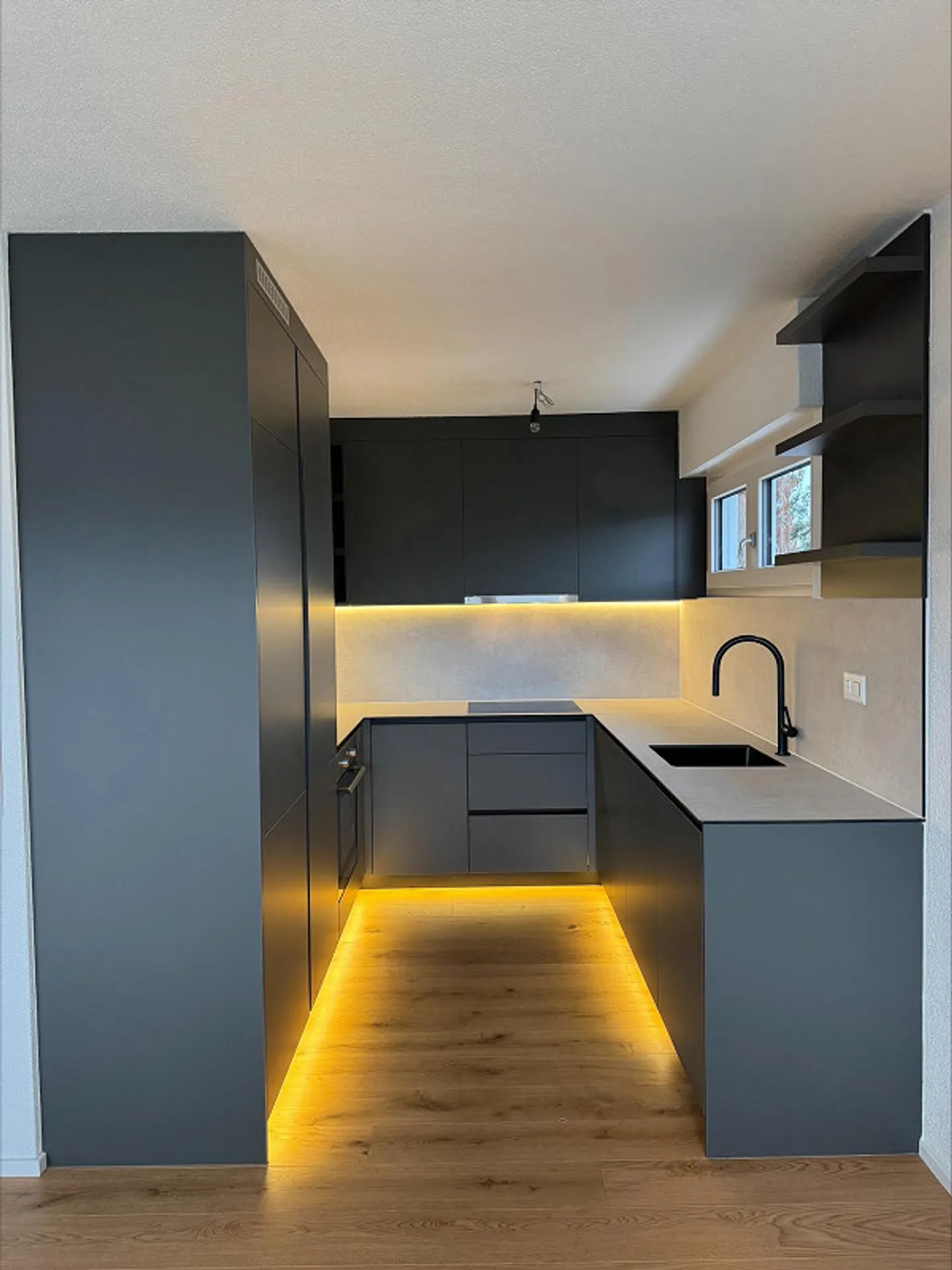 Appartement moderne de 4,5 pièces avec balcon et garage à Emmenbrücke - Photo 14 sur 17