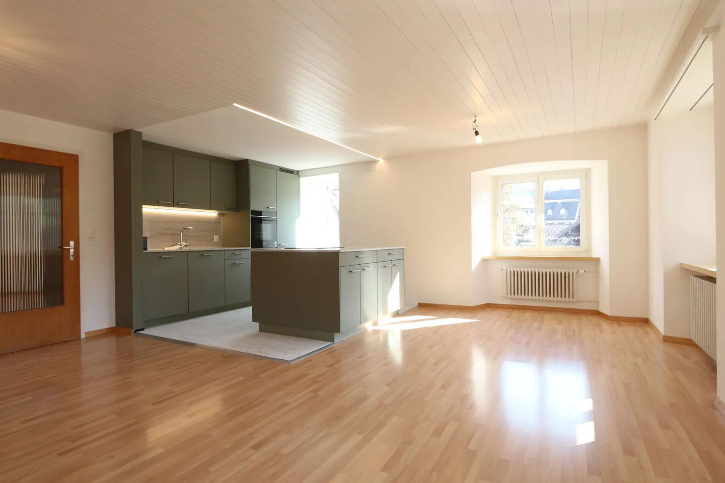 4.5-room apartment with attractive discount - Photo 2 of 15