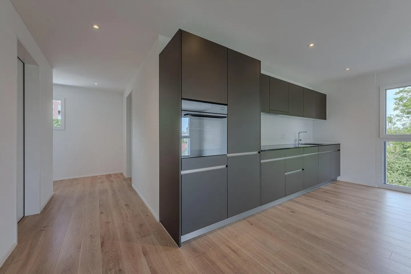 Moderne 3.5 Zimmerwohnung in Zürich - Foto 3 von 10