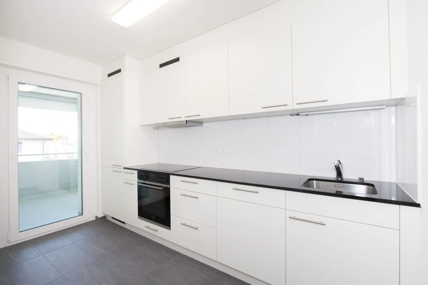 Moderne Wohnung mit Waschturm - Foto 1 von 8