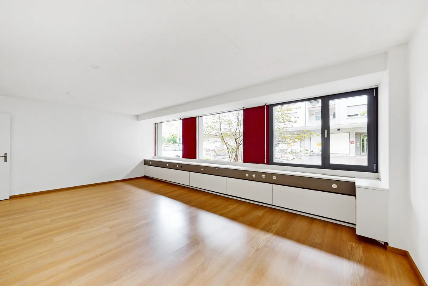 Spazio ufficio in posizione privilegiata - Foto 7 di 10