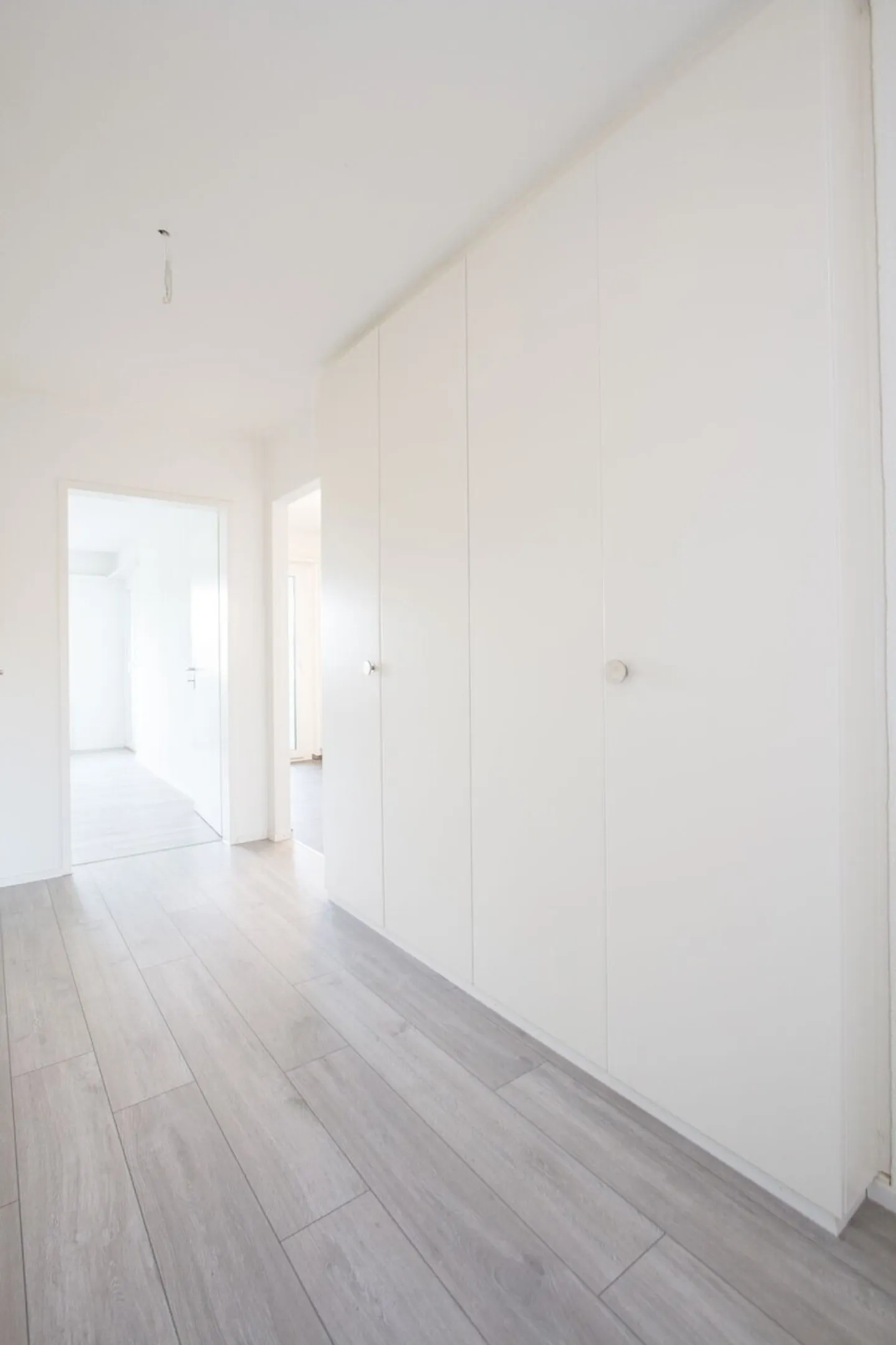 Moderne Wohnung mit Waschturm - Foto 2 von 8