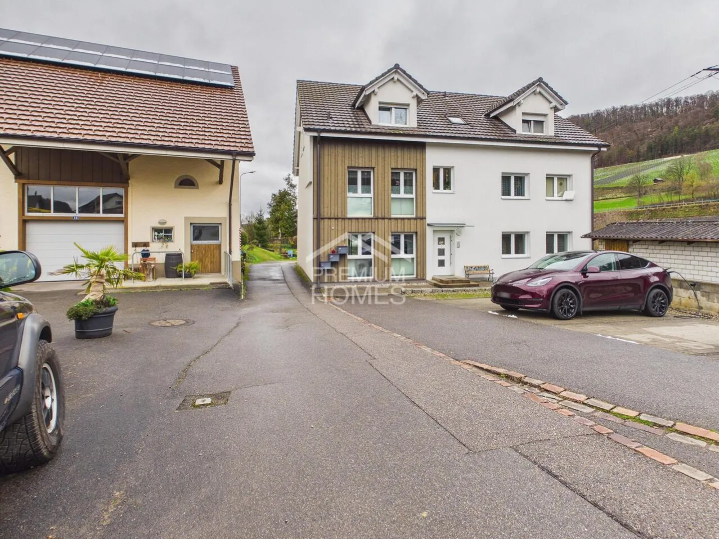 Modernes Apartment mit Balkon - Foto 1 von 7