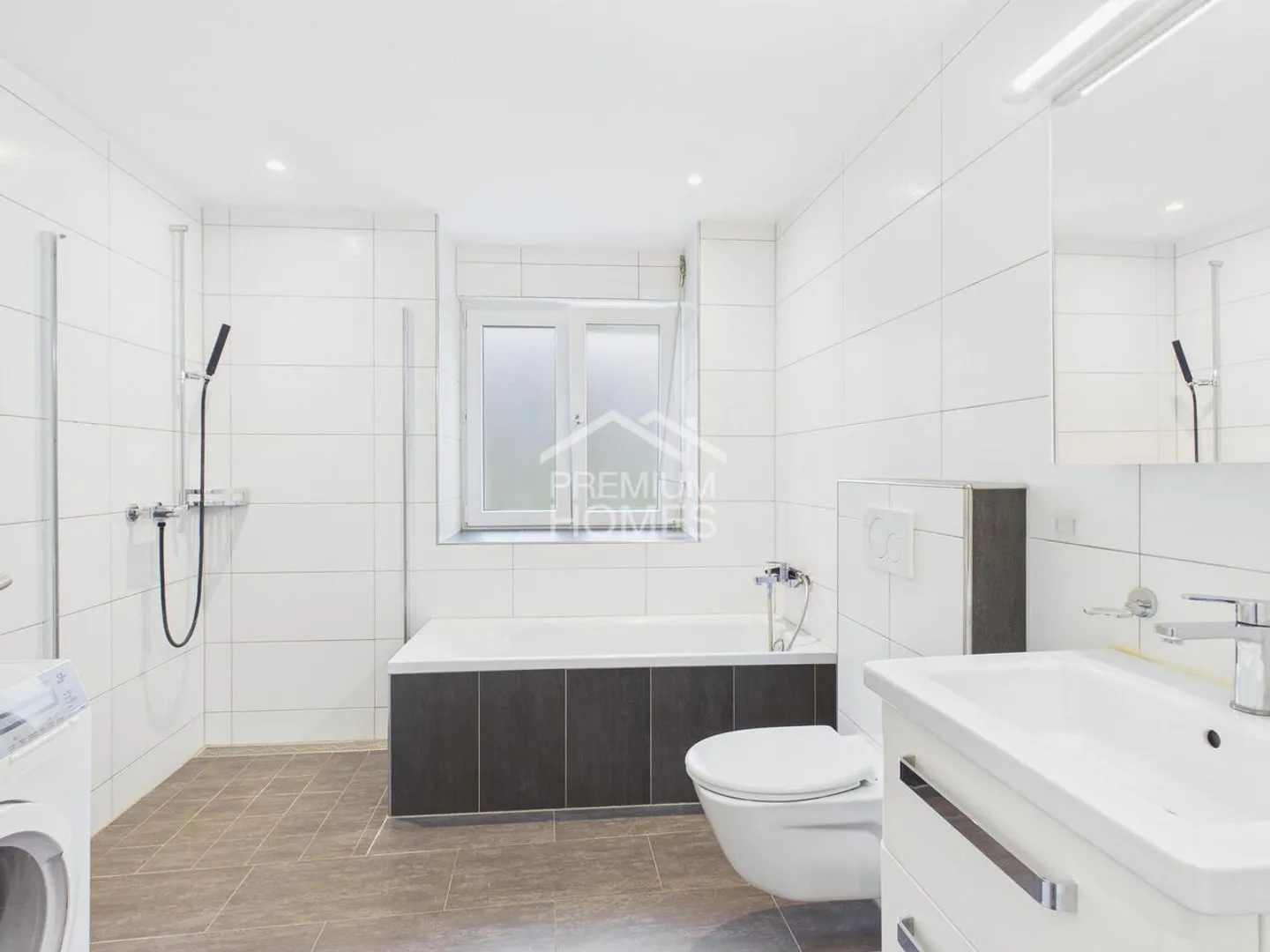 Modernes Apartment mit Balkon - Foto 6 von 7