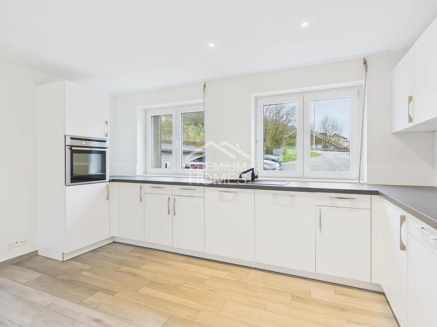 Modernes Apartment mit Balkon - Foto 4 von 7