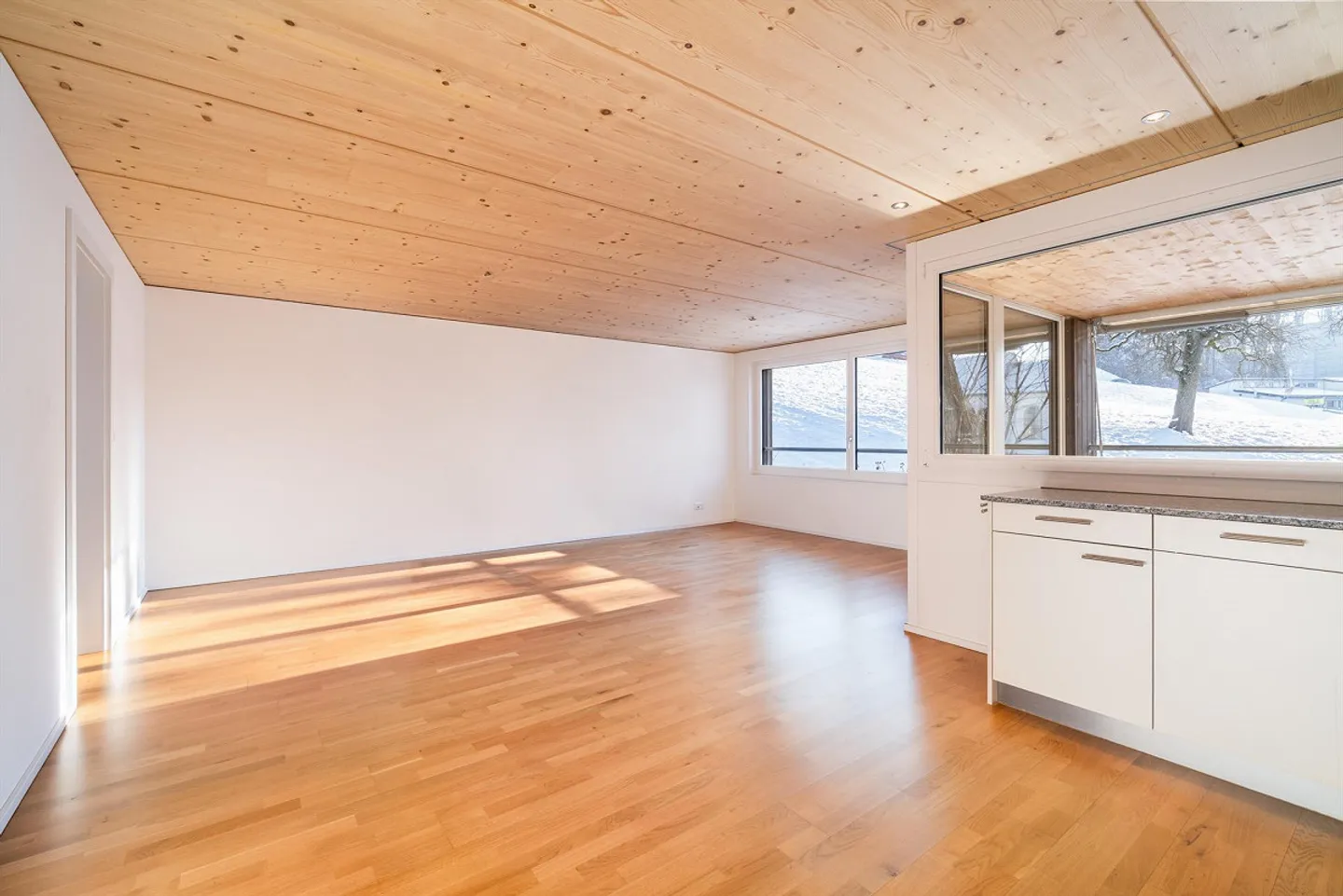 Ruhige Wohnoase mit Weitblick ? ab sofort frei! - Foto 2 di 11