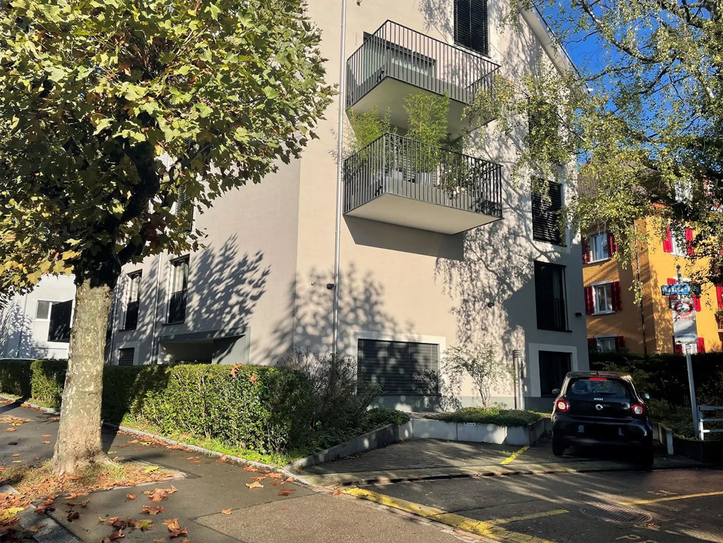 Outdoor Parking Space in Zurich - Photo 1 of 2