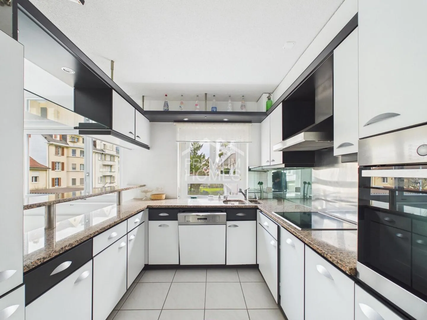 Bright Apartment in Central Biel - Photo 3 of 10