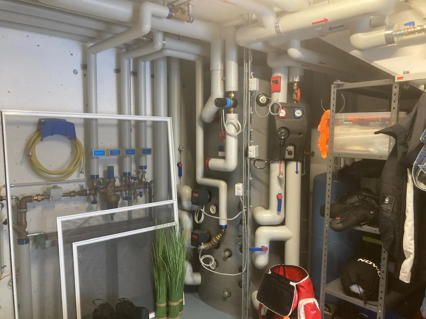 Dreamlike modern villa with breathtaking panoramic views - Photo 20 of 23