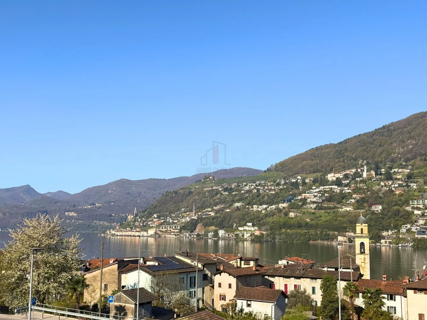 Luxuriöses Attikawohnung mit Seeblick - Foto 1 von 13