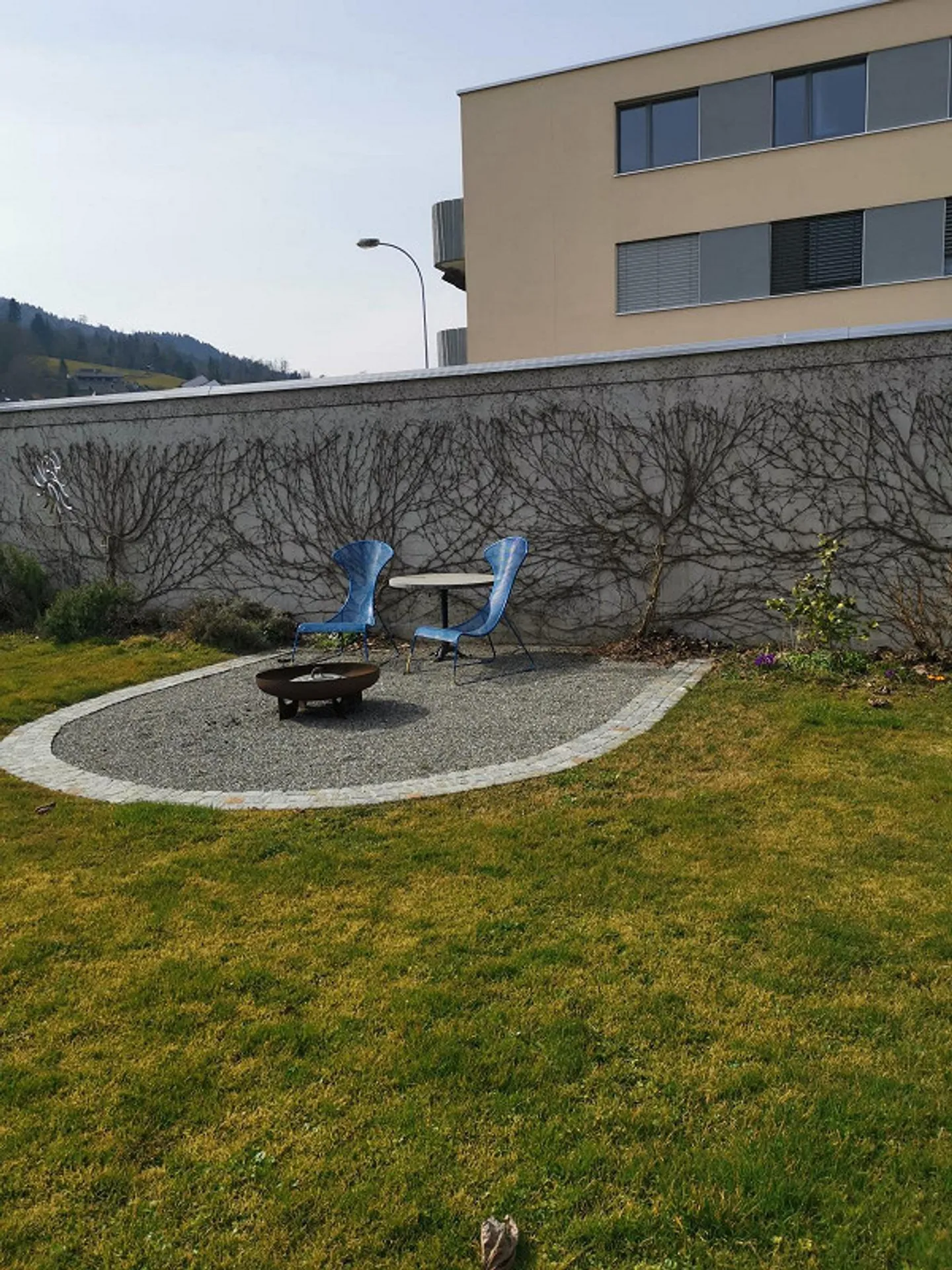 Appartamento con area giardino - Foto 4 di 6