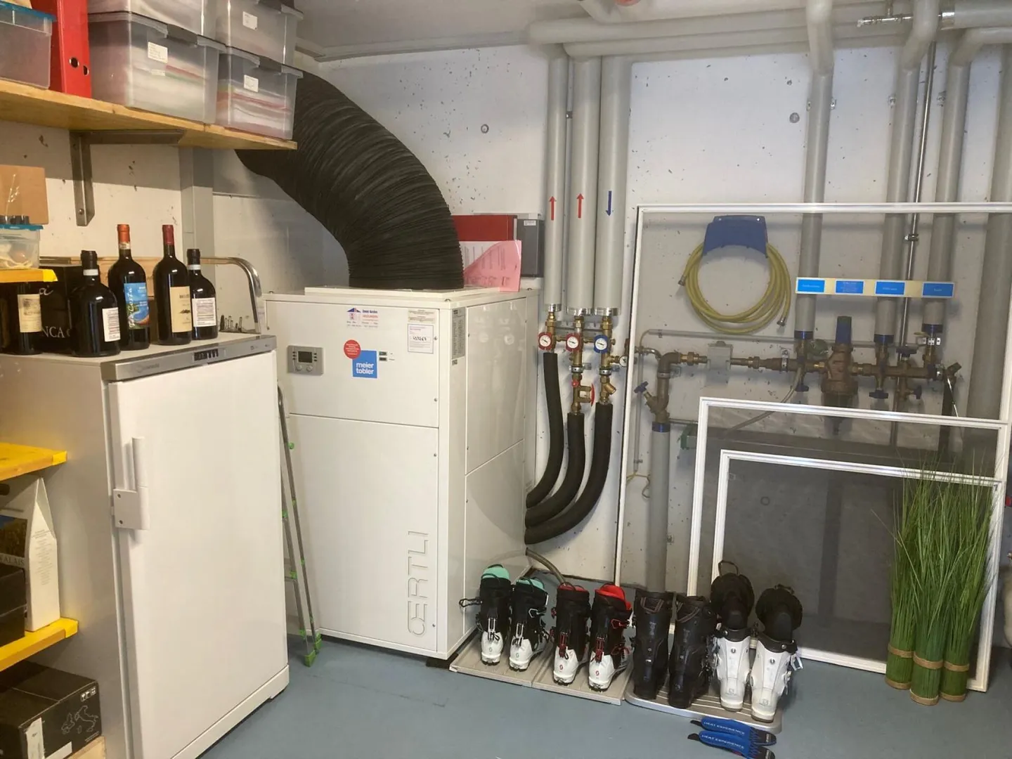 Dreamlike modern villa with breathtaking panoramic views - Photo 21 of 23