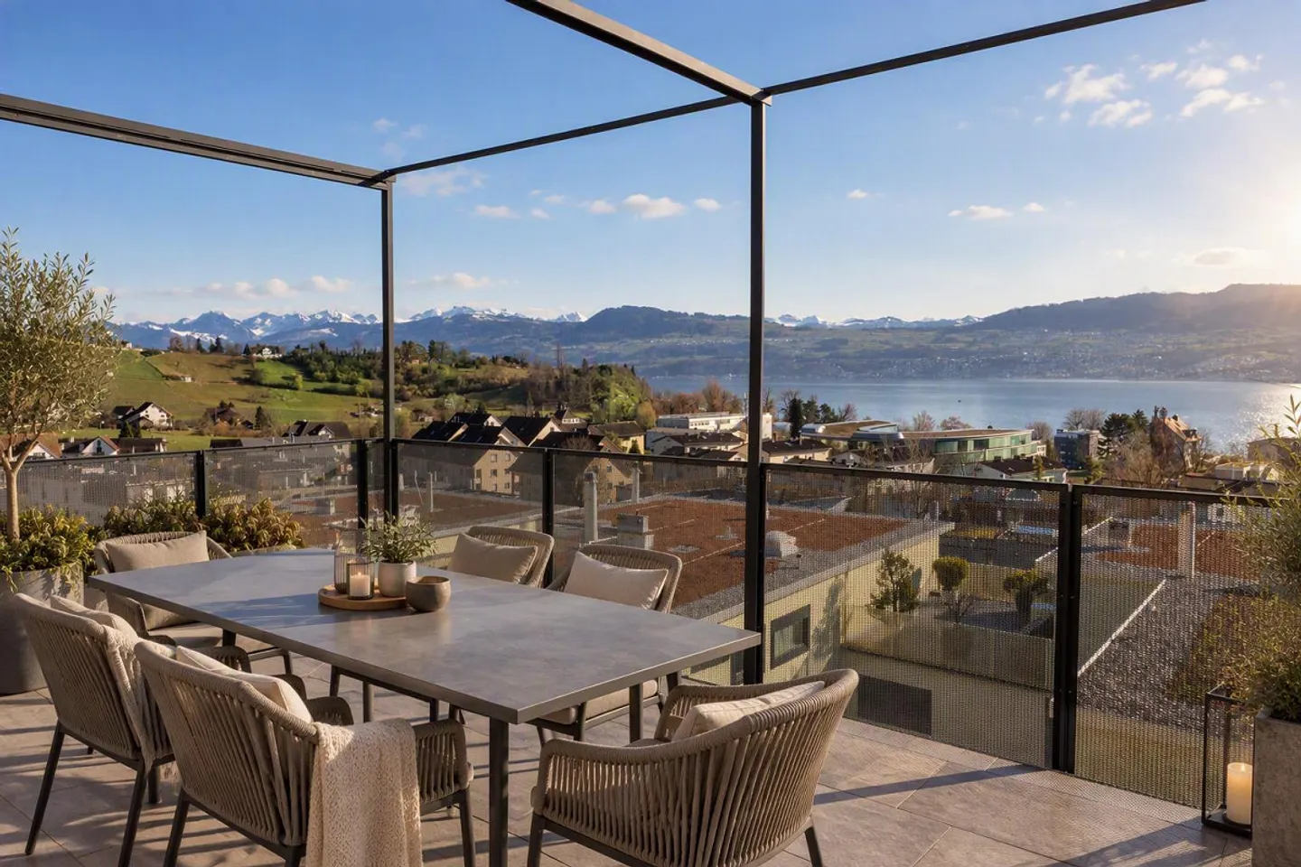Appartement en Attique 4½ pièces avec vue imprenable sur le lac et les montagnes. - Photo 1 sur 4