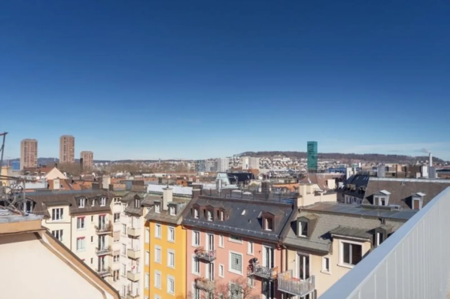 Luxury above the rooftops of Zurich - with private rooftop terrace - Photo 12 of 12