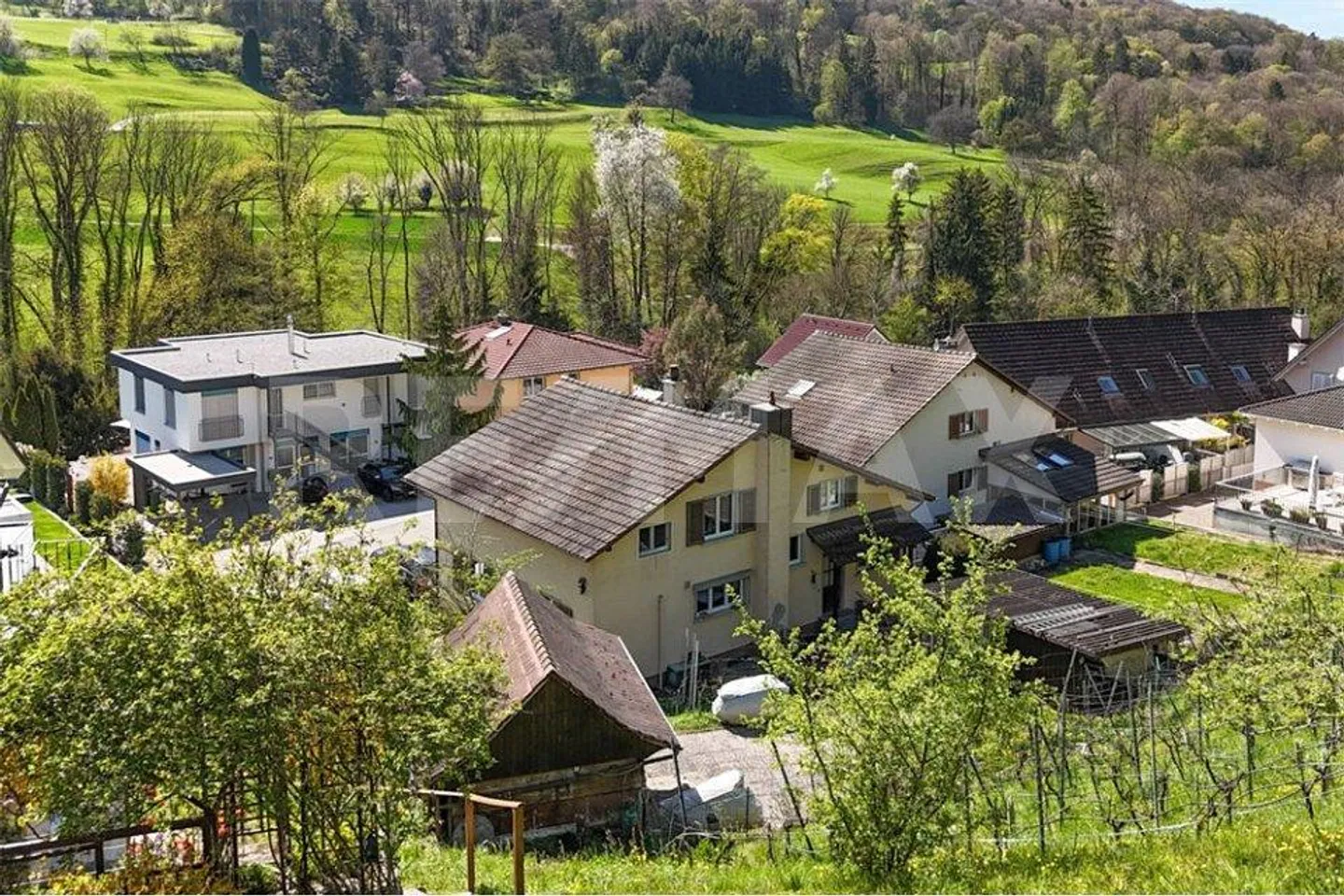 Casa unifamiliare sul pendio soleggiato con ampio terreno a Obermumpf - Foto 12 di 13
