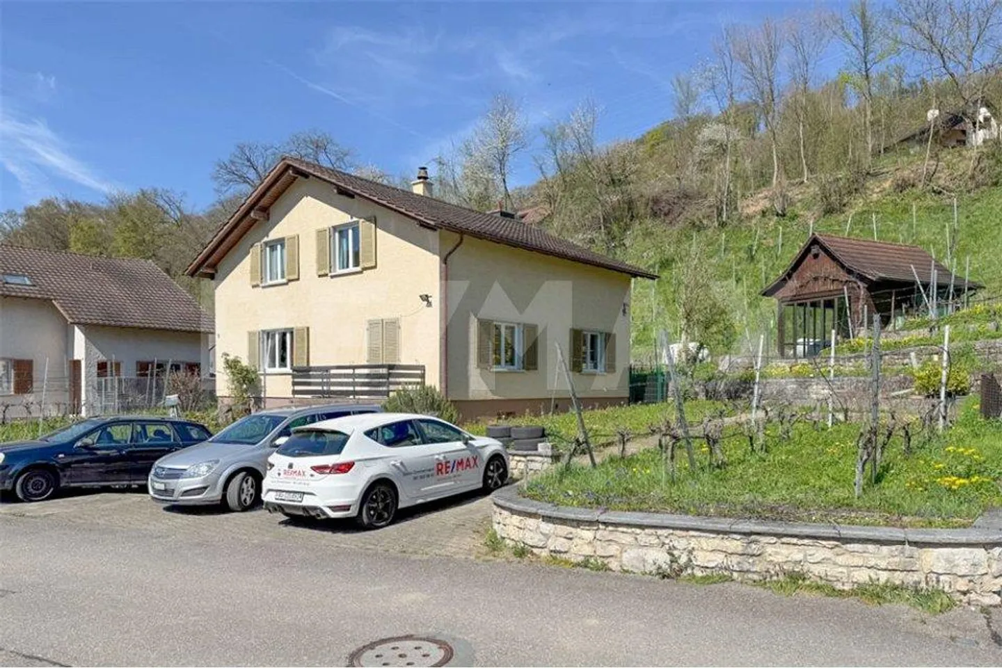 Casa unifamiliare sul pendio soleggiato con ampio terreno a Obermumpf - Foto 13 di 13