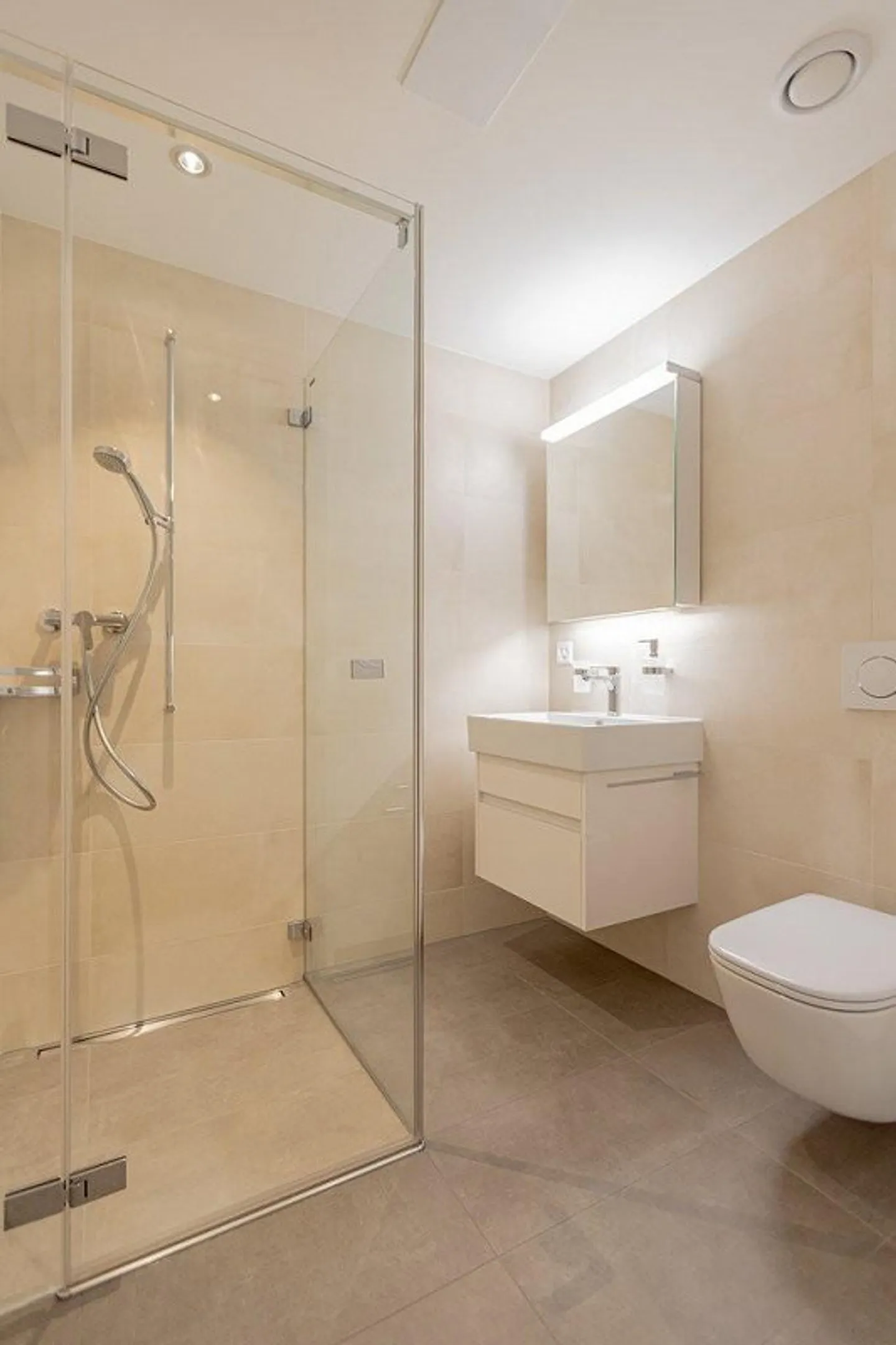 Appartement moderne de 3,5 pièces avec espace jardin à louer - Photo 7 sur 11