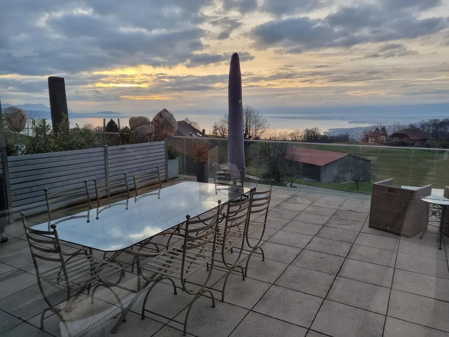 EXCEPTIONAL RESIDENCE WITH AN EXCEPTIONAL VIEW - Photo 2 of 6