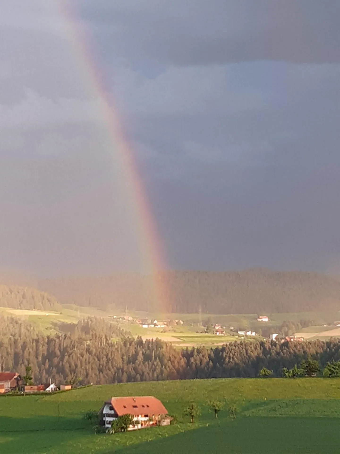 Bel appartement sous les combles, lumineux et bien isolé, avec vue sur la verdure - Photo 10 sur 12