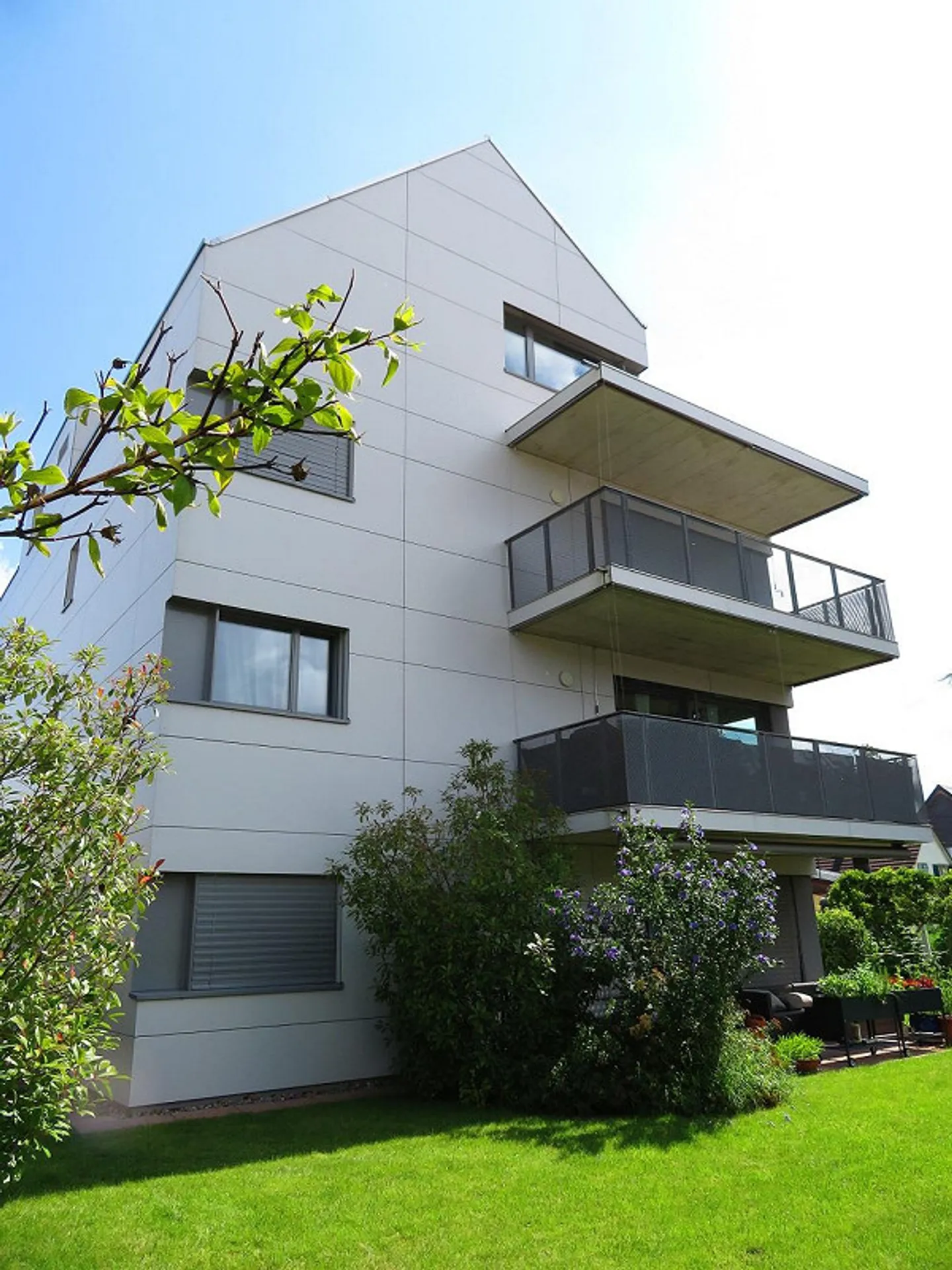 Geräumige Wohnung mit grossem Balkon - Foto 2 von 11