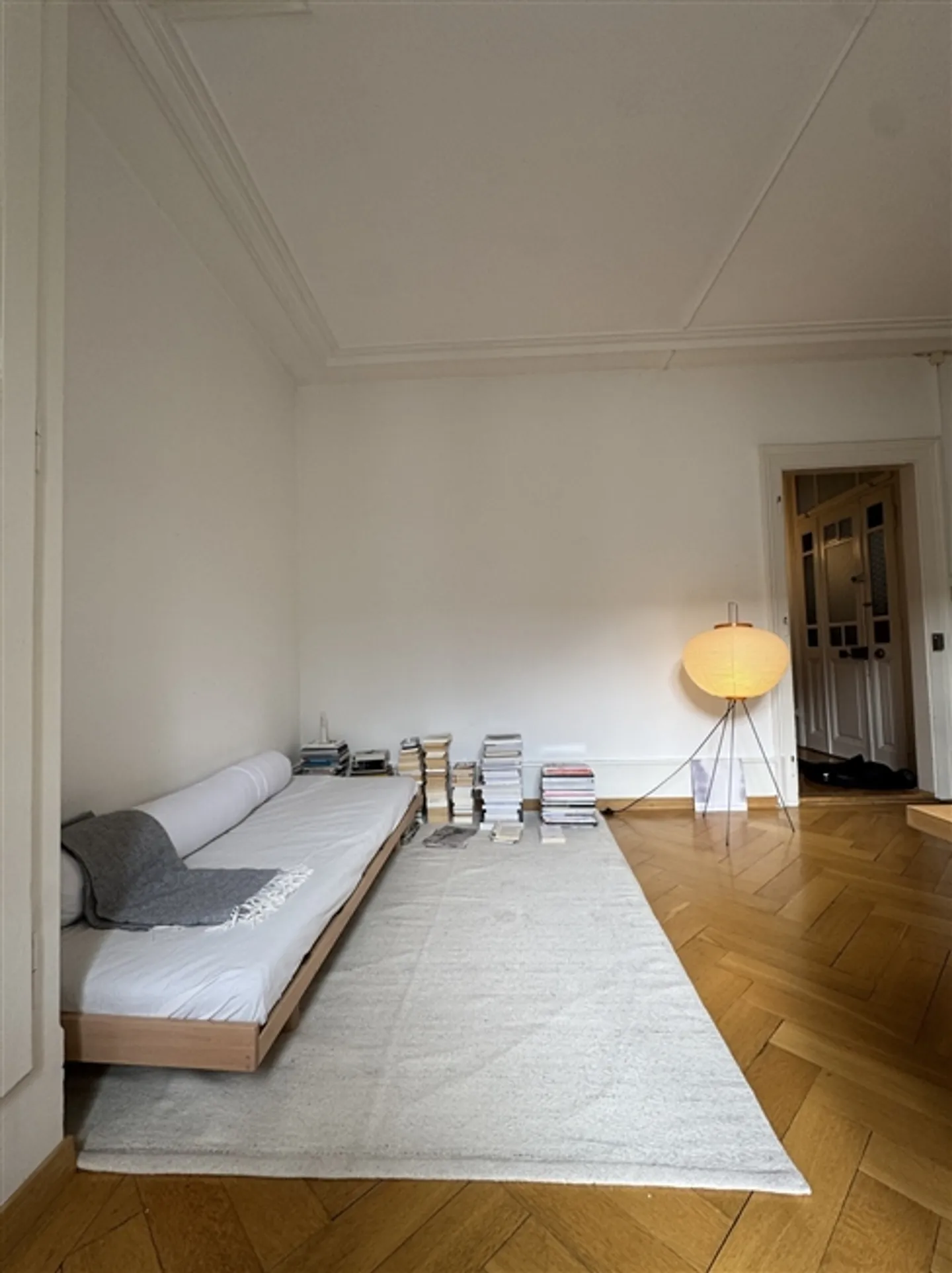 APPARTEMENT 3½ PIÈCES À BIEL/BIENNE (BE), MEUBLÉ, DURÉE DÉTERMINÉE - Photo 2 sur 3