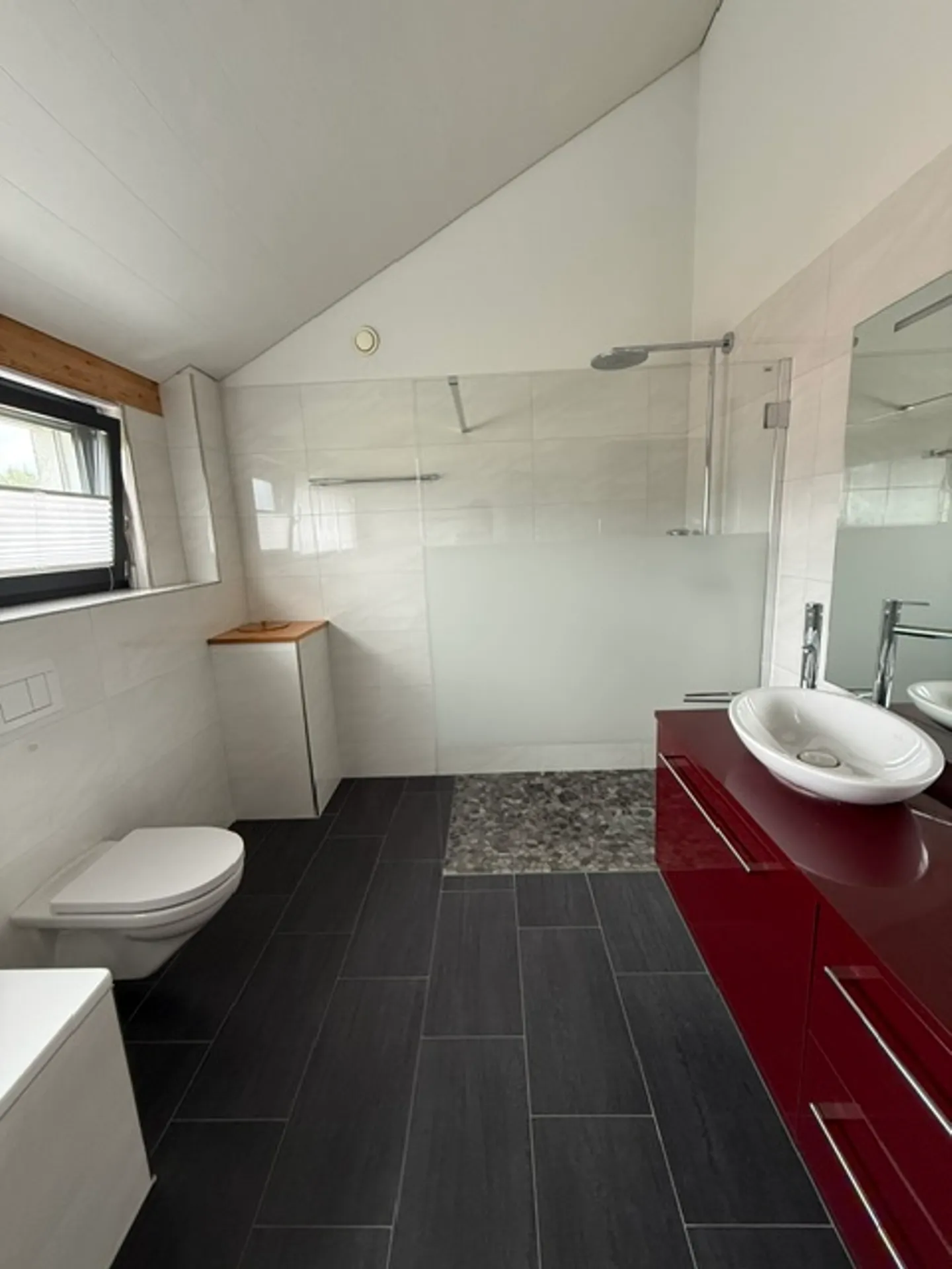 Moderne Familienhaus in Courtételle - Foto 13 von 14