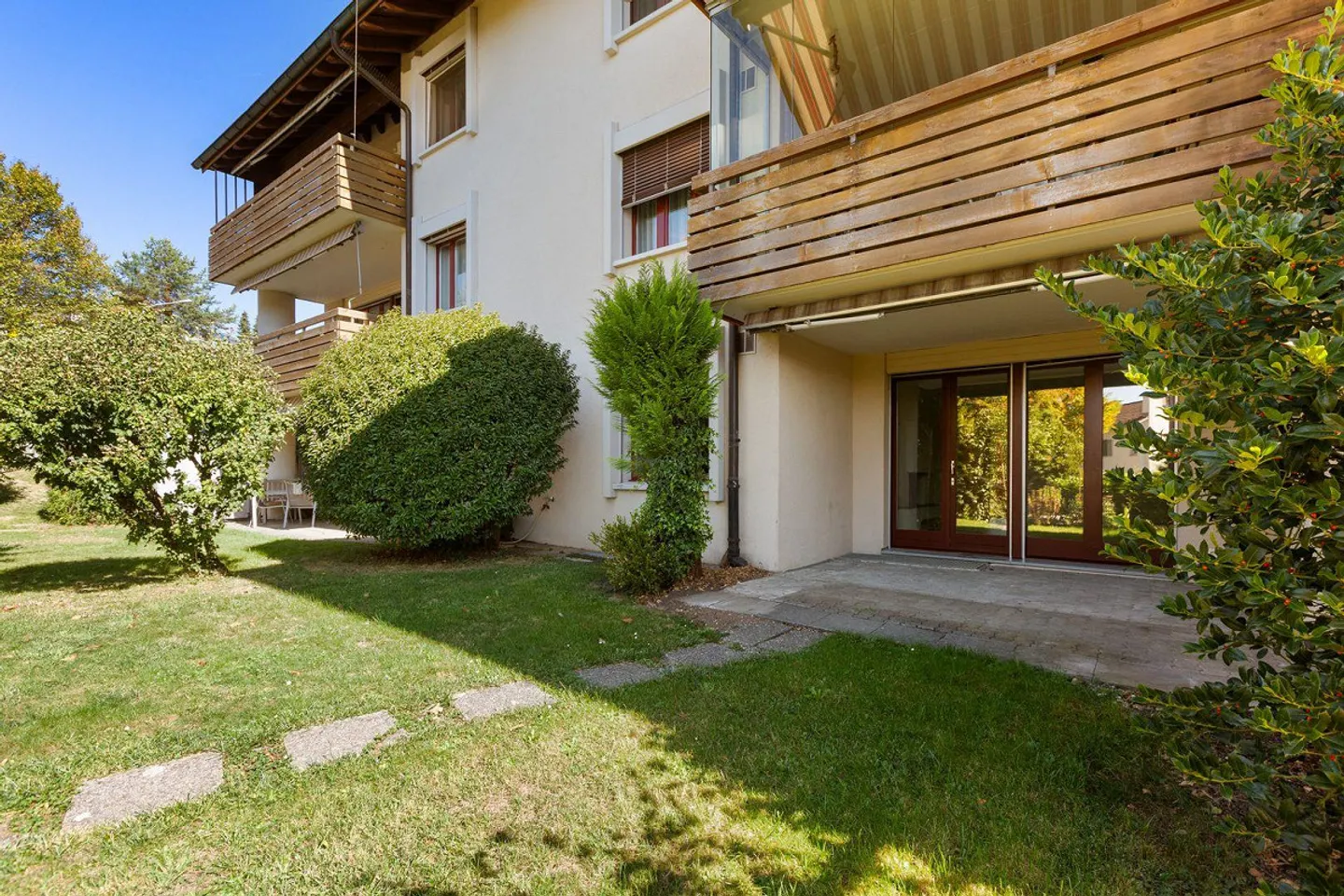Appartamento 4.5 stanze con potenziale e molte possibilità di design - Foto 1 di 7