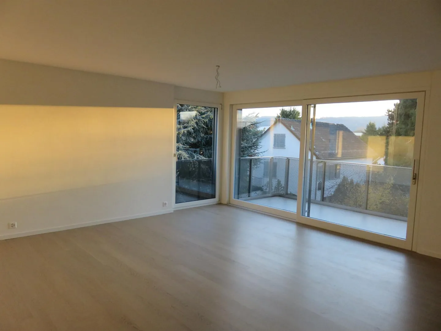 Geräumige Wohnung mit grossem Balkon - Foto 5 von 11