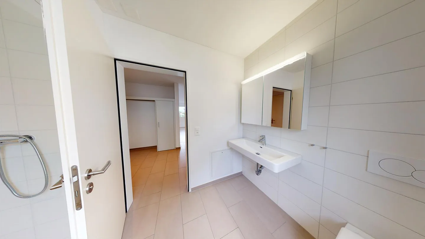 Geräumige Wohnung mit grossem Balkon - Foto 9 von 11