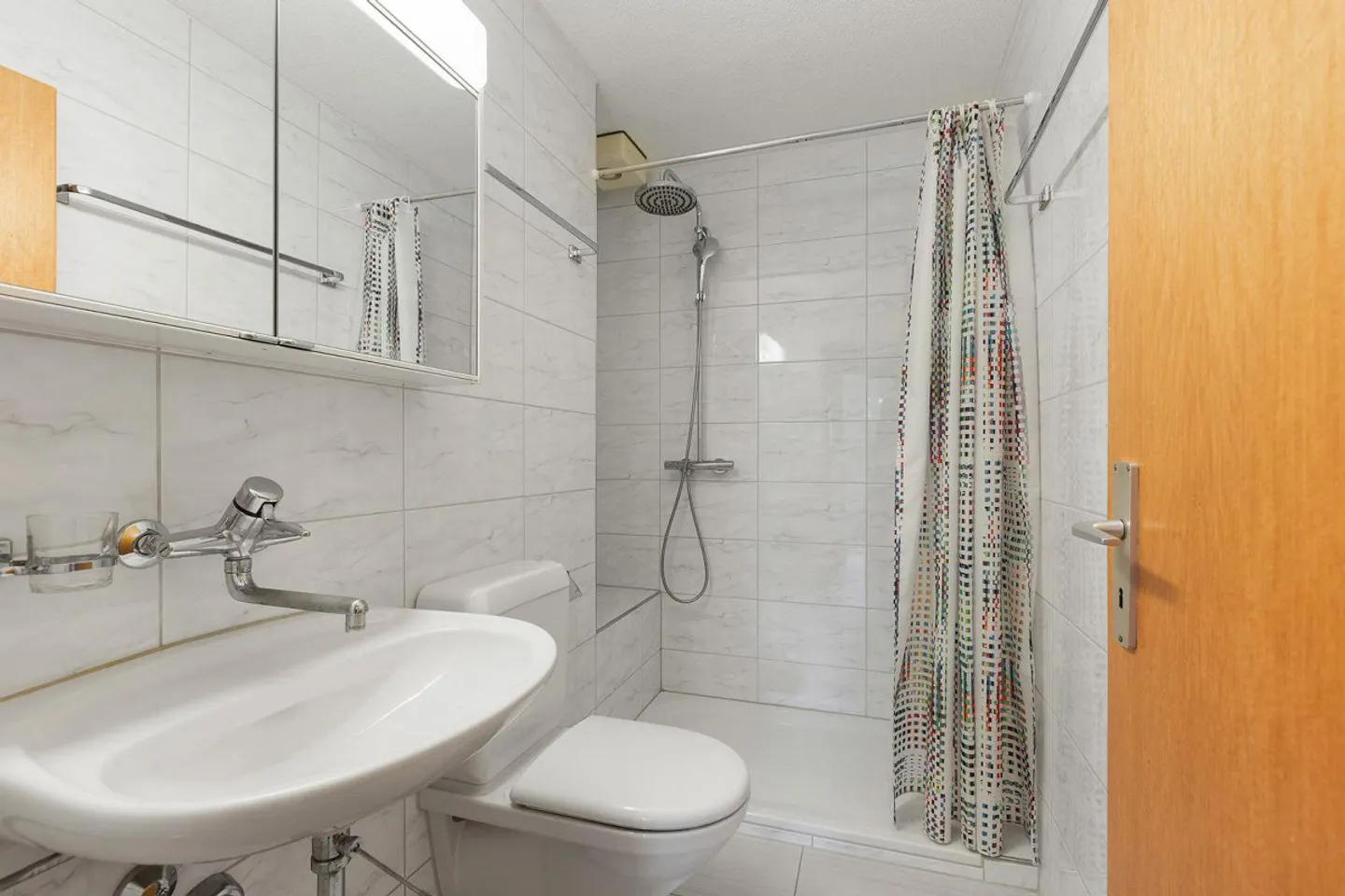 Appartamento 4.5 stanze con potenziale e molte possibilità di design - Foto 5 di 7