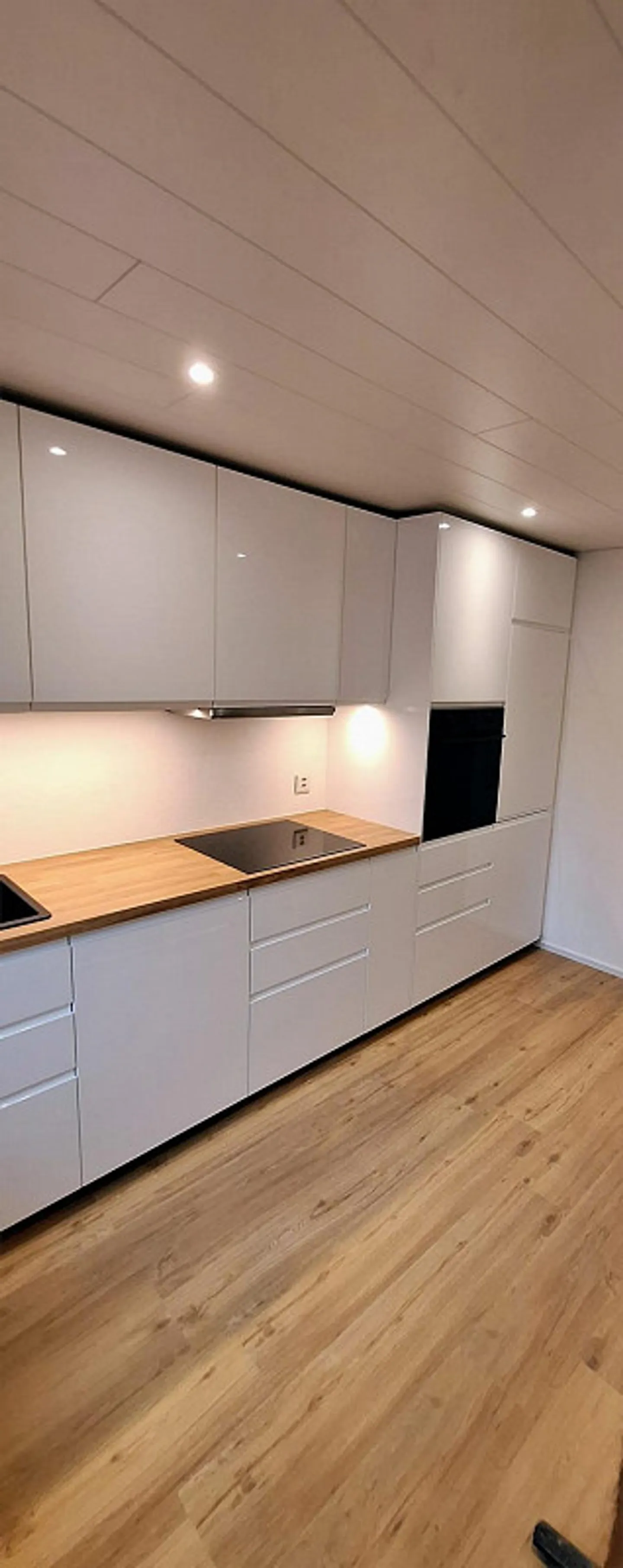 Freshly renovated 3.5-room apartment - Photo 1 of 11