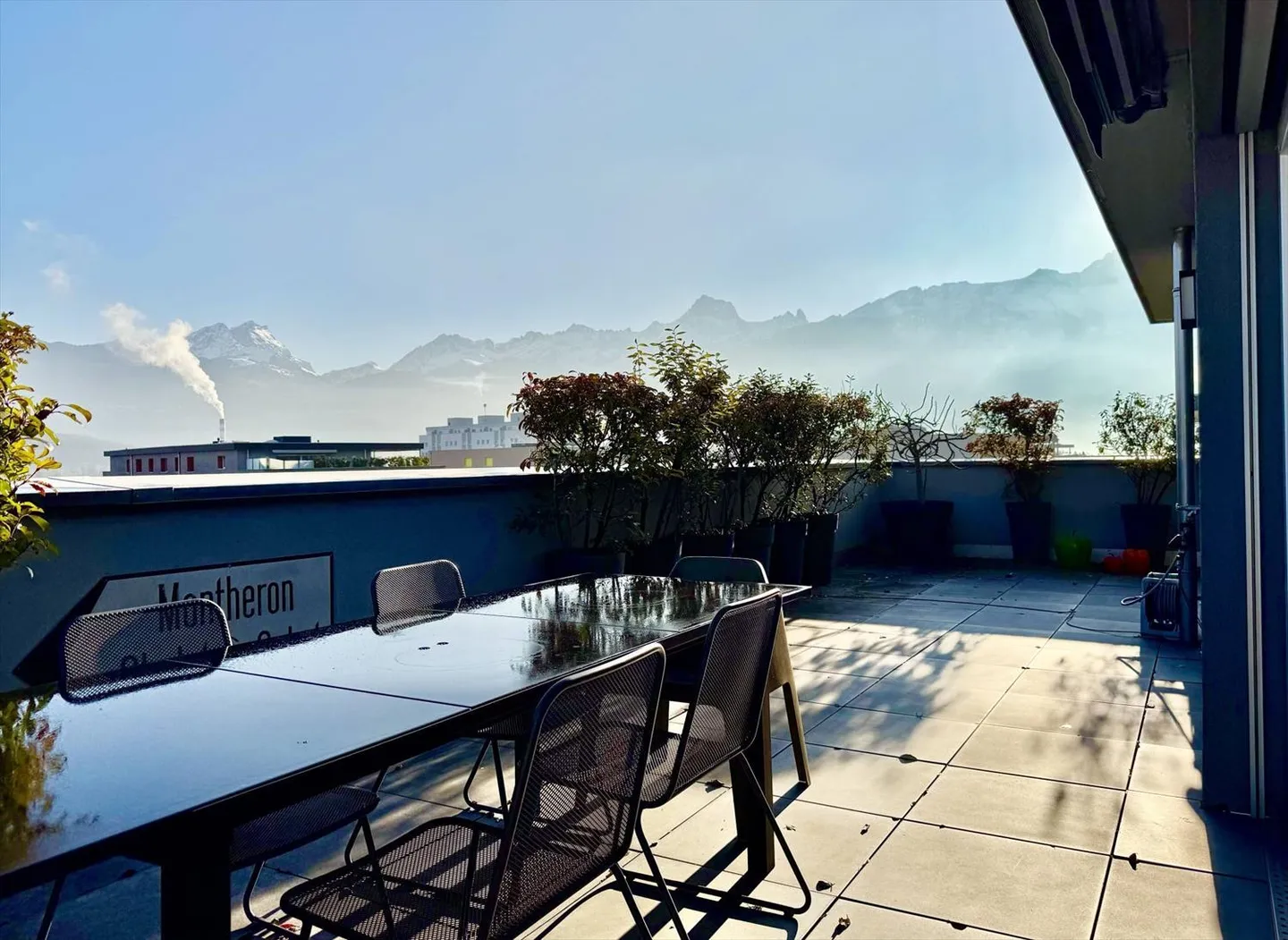 Penthouse 5.5 pièces - Terrasse panoramique de 106 m2 - Photo 1 sur 6