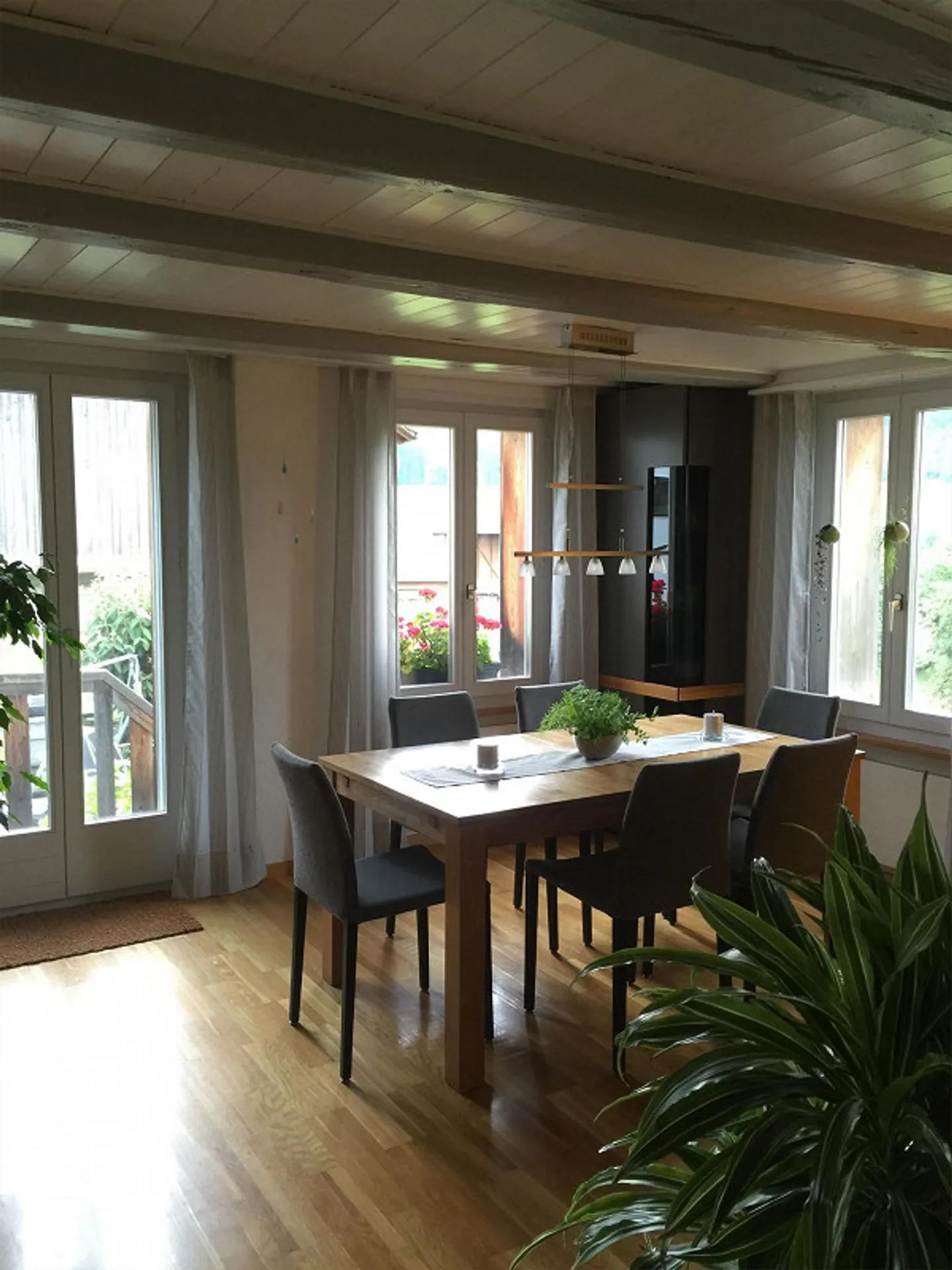 Charming House 3.5 Rooms with Garden - Photo 7 of 27