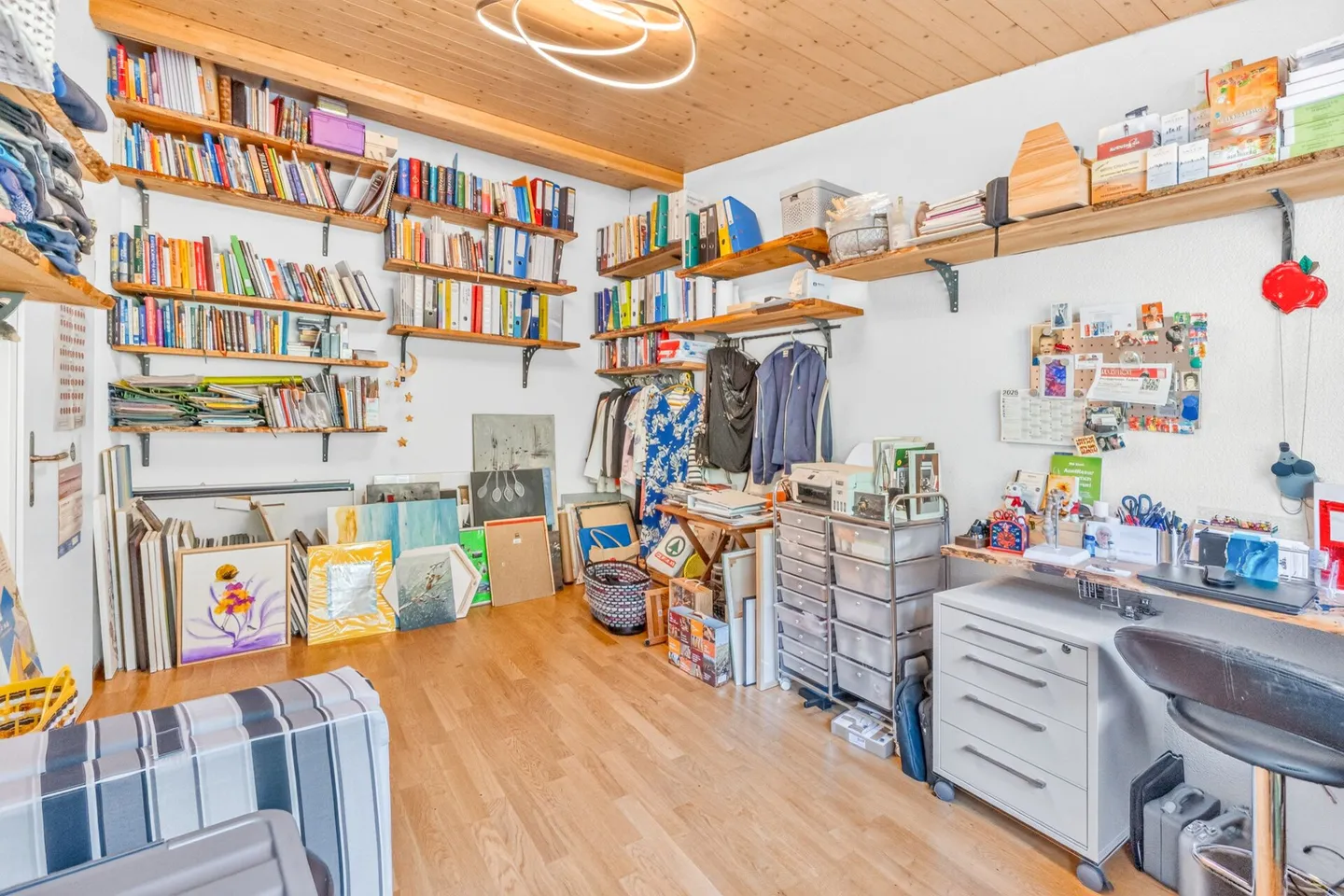 Living above Lake Walen - Sunny 3½-room penthouse with panoramic views - Photo 7 of 16