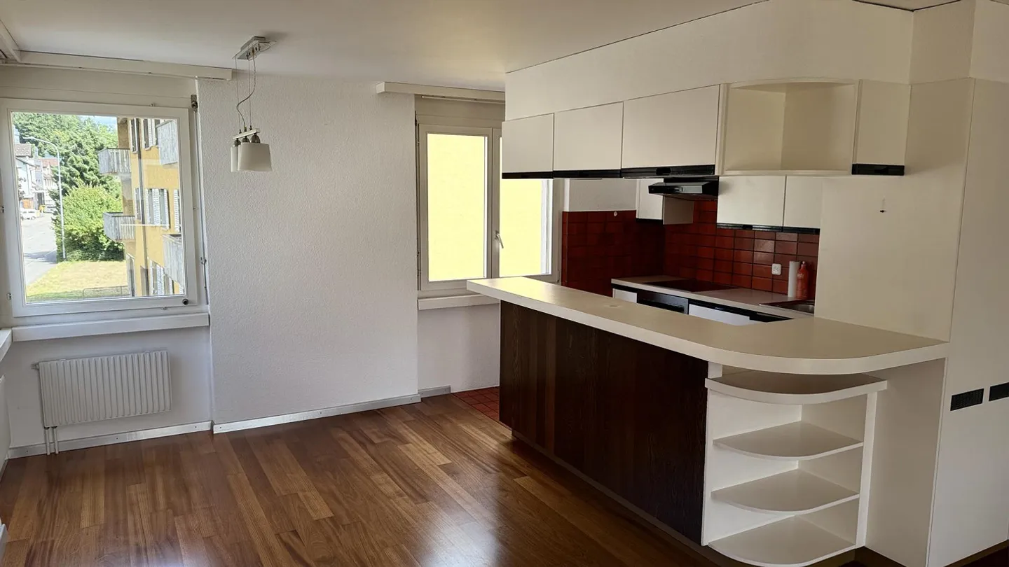 3.5 Room Apartment - Photo 1 of 9