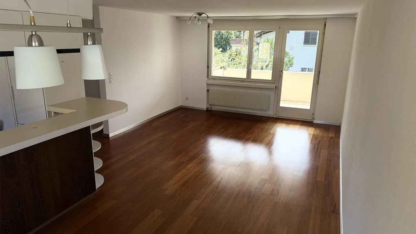 3.5 Room Apartment - Photo 3 of 9