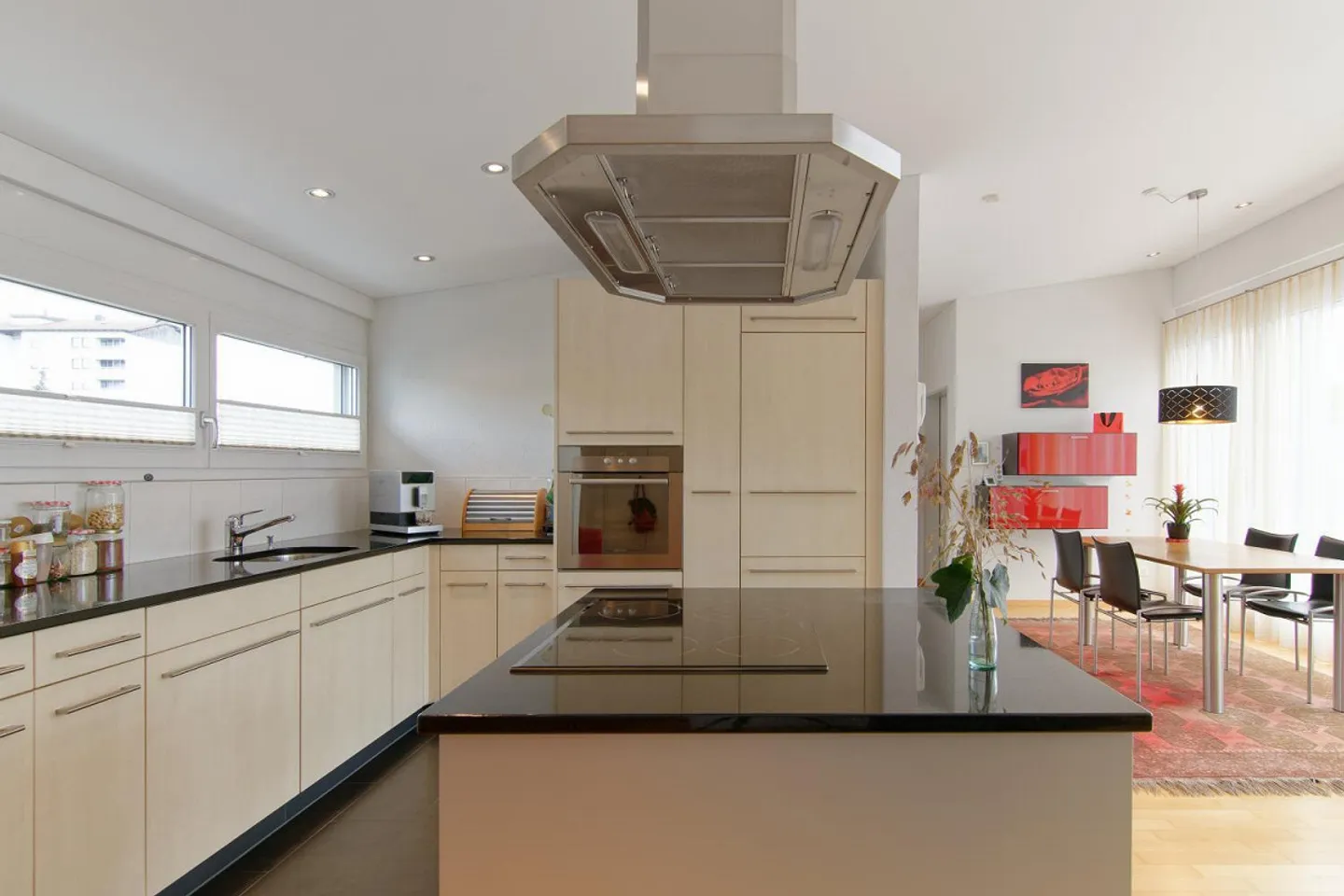 Appartement en attique de 3,5 pièces avec environ 60 m² de terrasse - Photo 2 sur 7