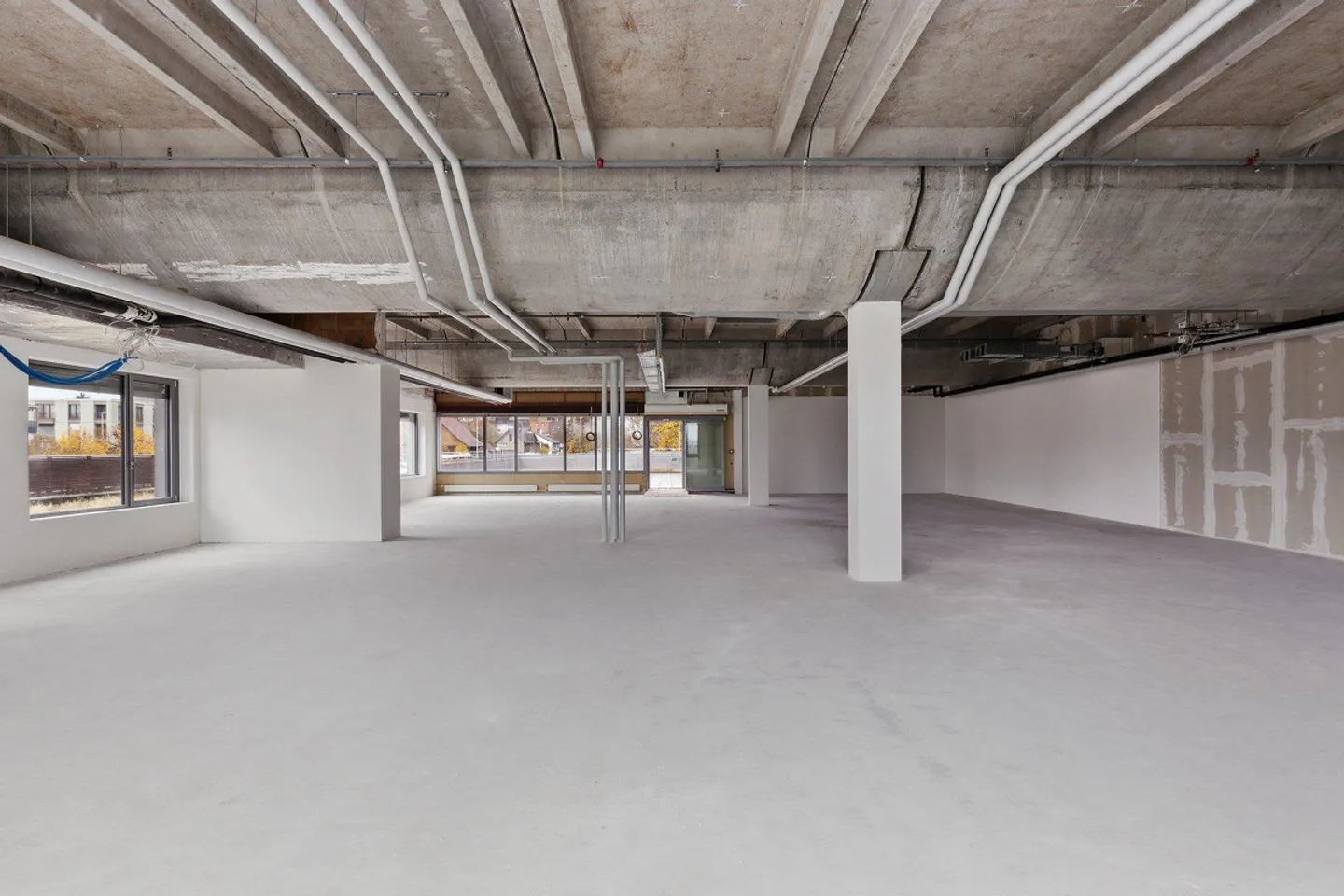 Spazio per nuove idee imprenditoriali al 2° piano del centro commerciale Seepark - Foto 10 di 13