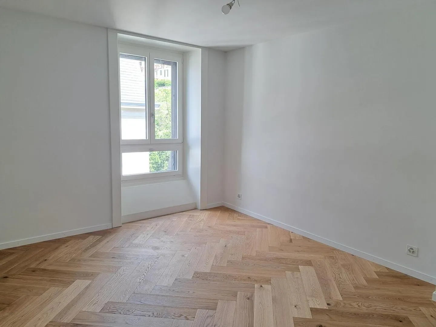 Duplex rénové 4,5 pièces centre-ville 115 m2 avec terrasse sur le toit - Photo 5 sur 13