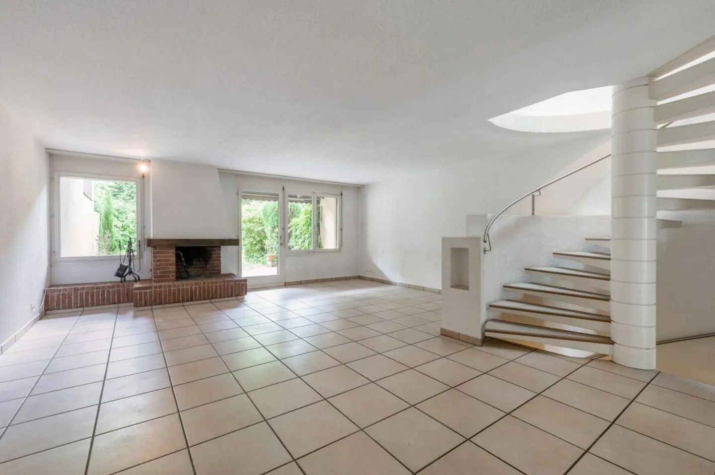 Maison de ville spacieuse de 6,5 pièces au cœur de Wettingen - Photo 5 sur 22