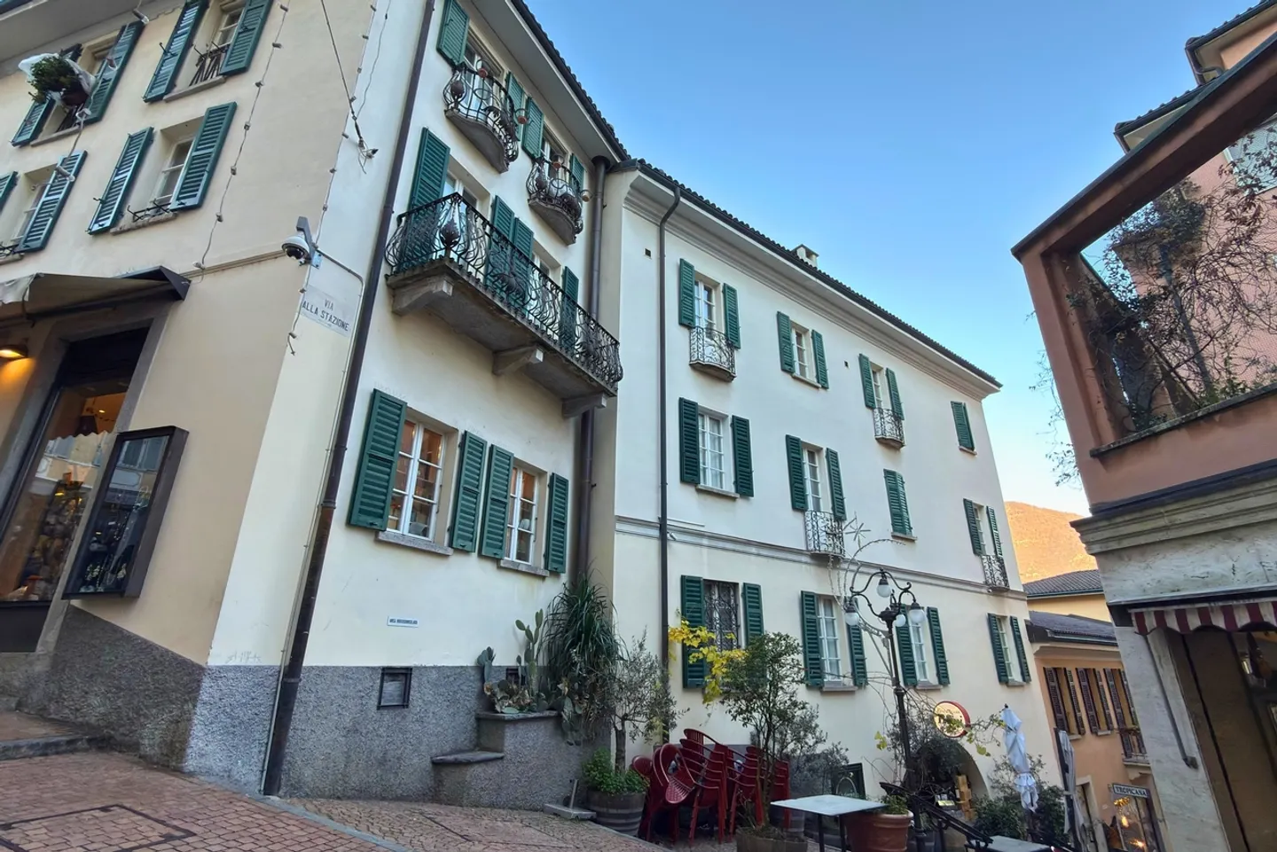 GERÄUMIGE PRESTIGE-WOHNUNG IM HERZEN VON LUGANO - Foto 1 von 6